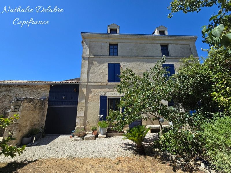 Maison à vendre, 230m², Saint-Maixent-l'Ecole