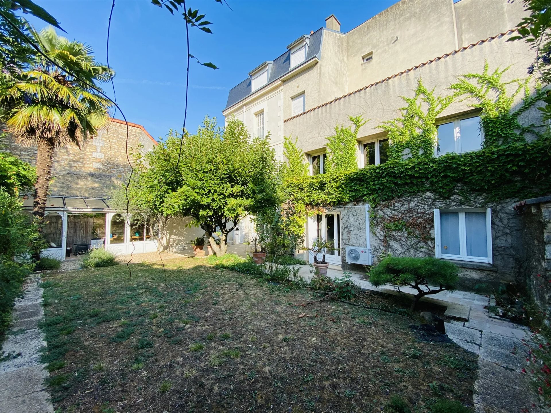 Maison à vendre, 253m², Poitiers