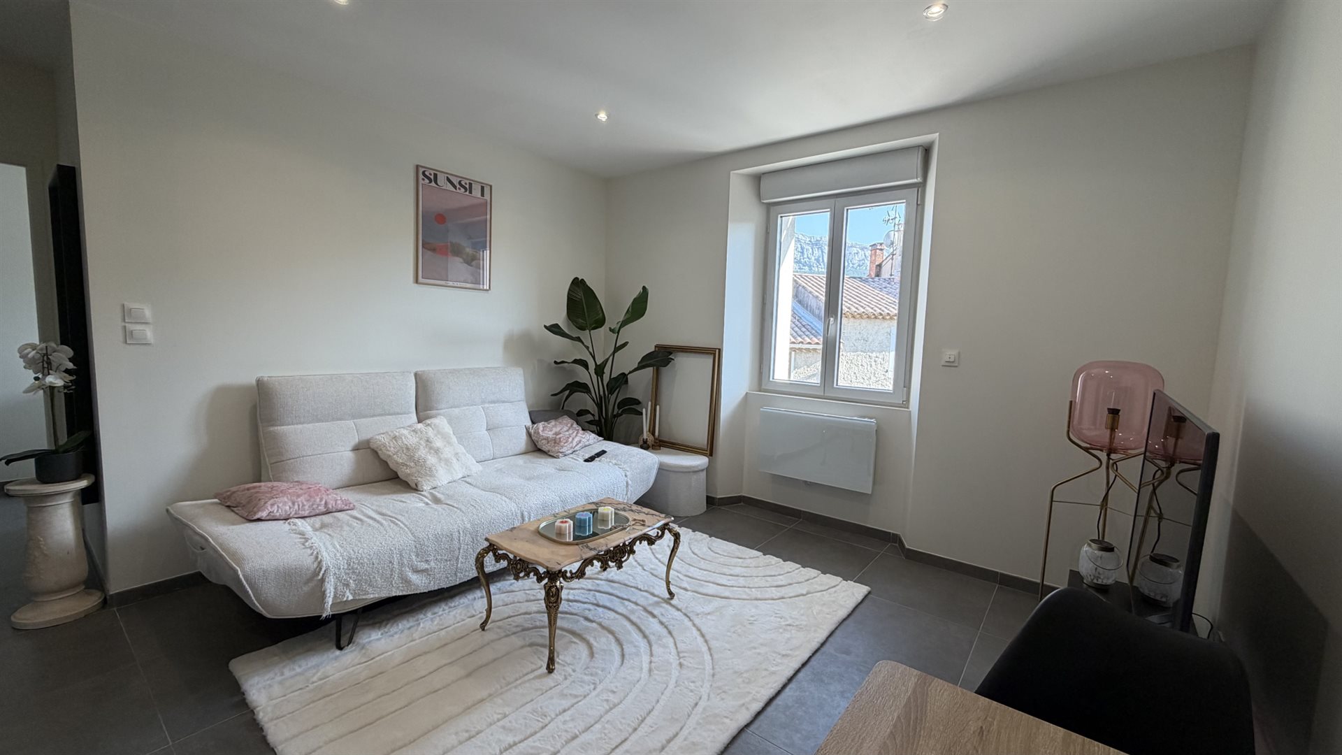 Appartement à louer, 37m², Nans-les-Pins