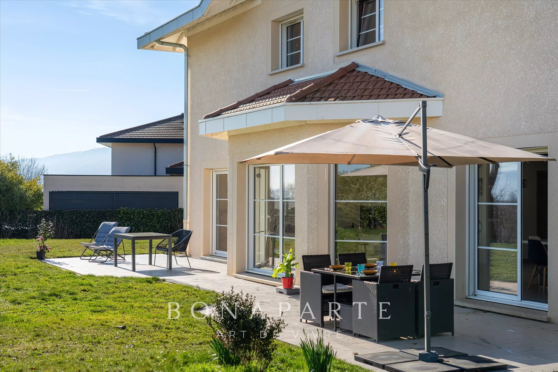 Maison à vendre, 242m², Cessy