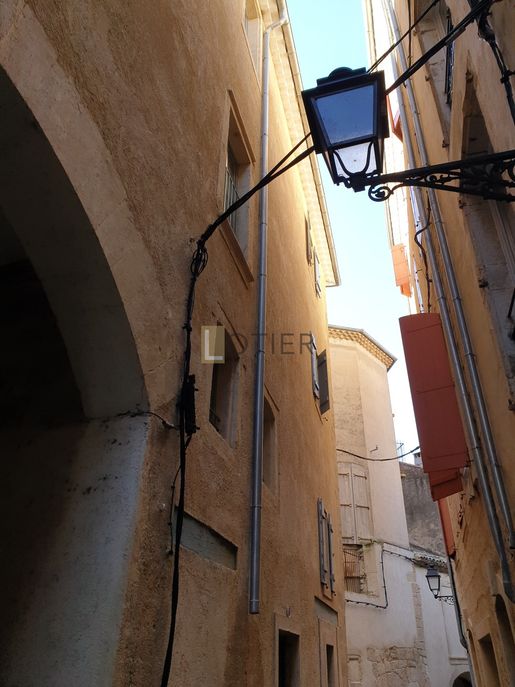 Maison 9 pièces 185 m² · à Villeneuve-lès-Béziers · 185 m² · 263 000 €