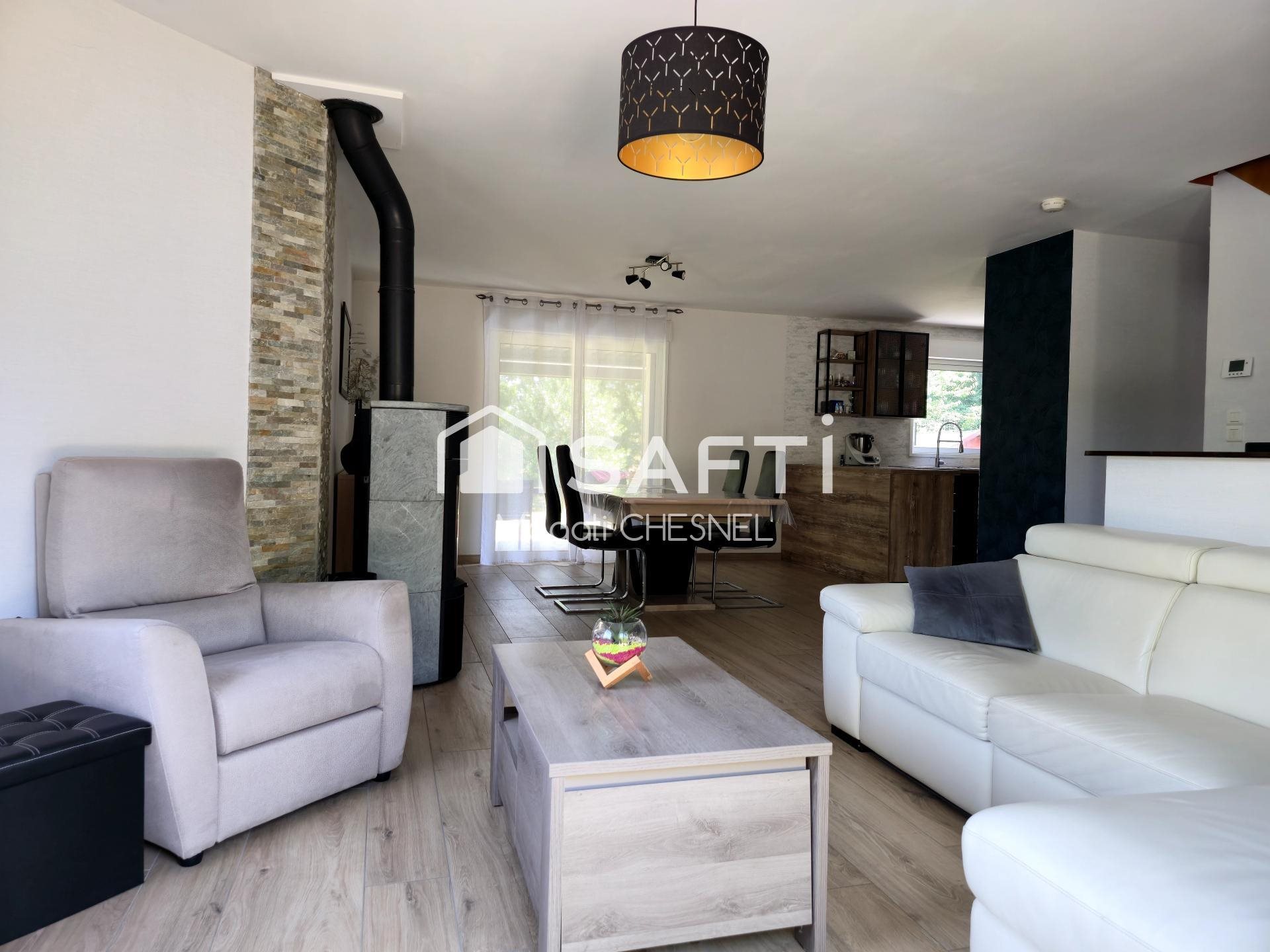 Maison à vendre, 110m², Guipel