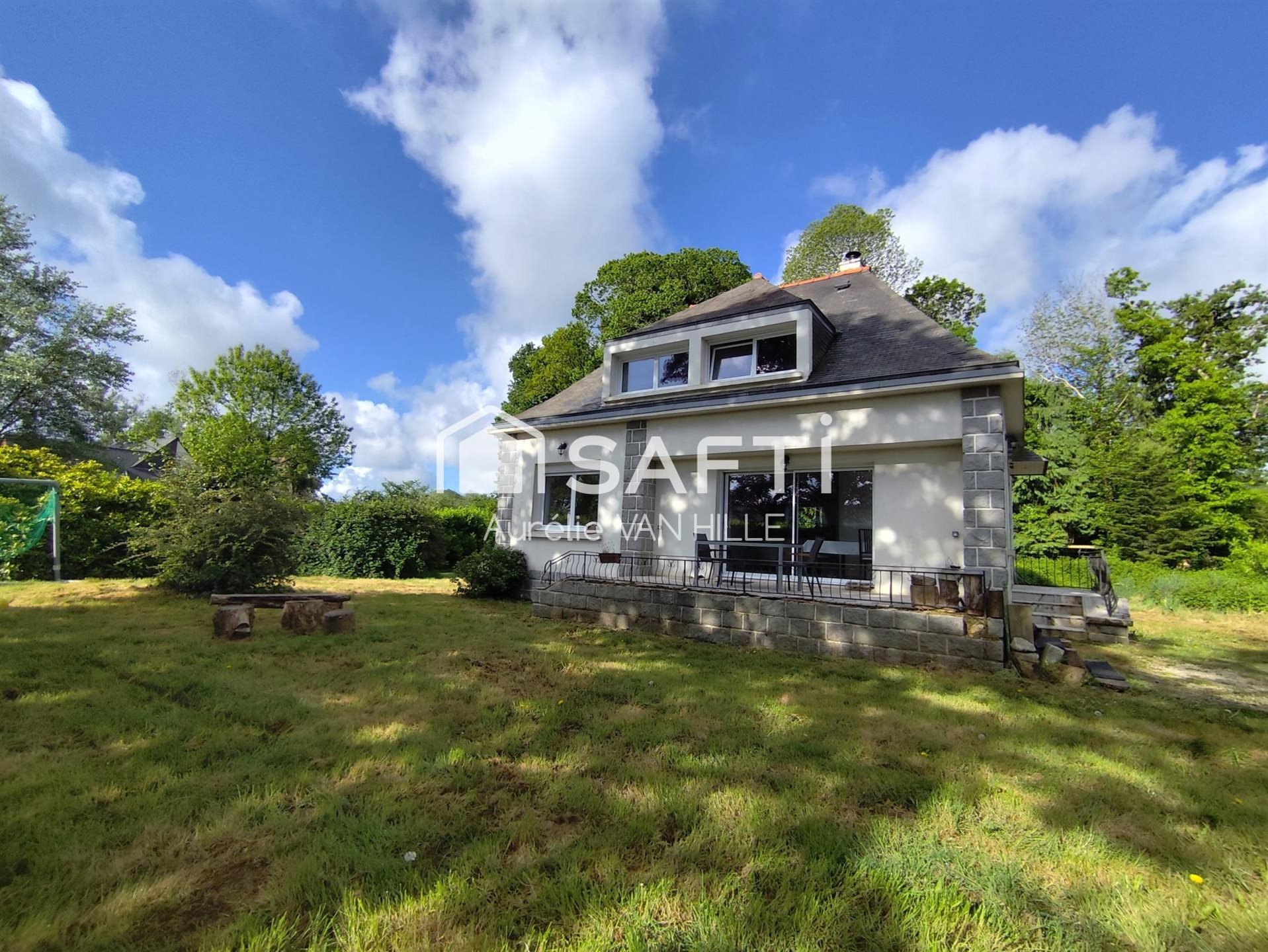 Maison à vendre, 115m², Plouvorn