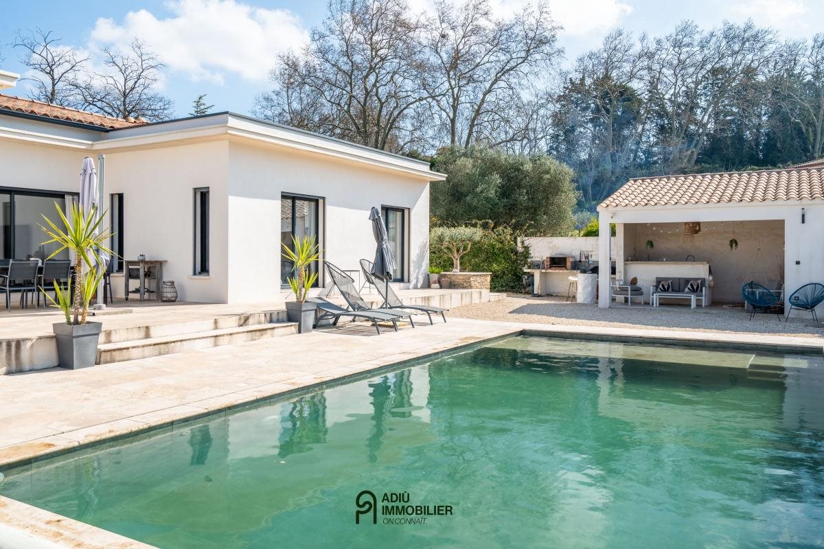 Maison à vendre, 220m², Uzès