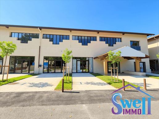 Local commercial 93 m² · à Moliets-Et-Maa · 93 m² · 180 000 €