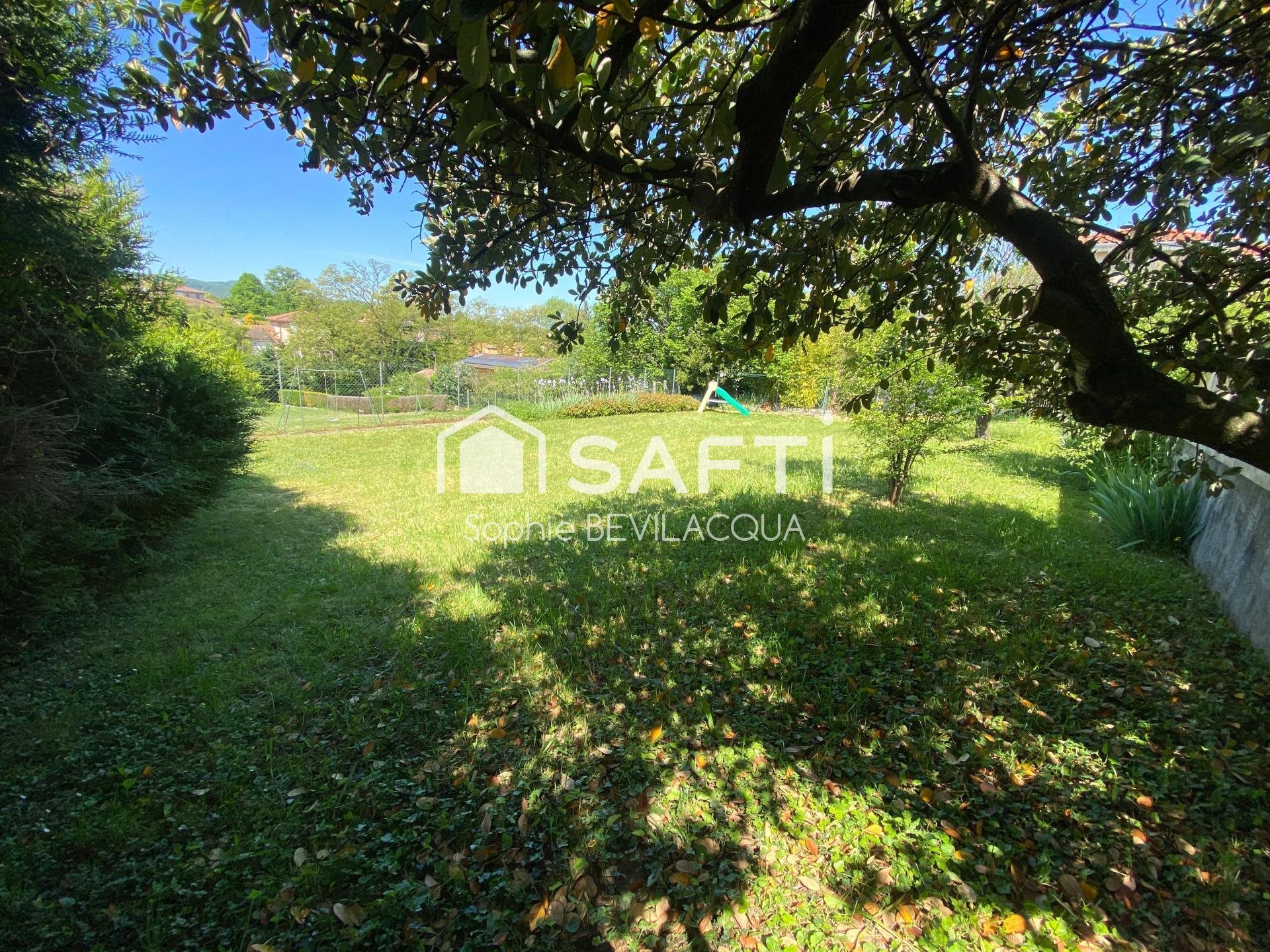 Maison à vendre, 210m², Sathonay-Village