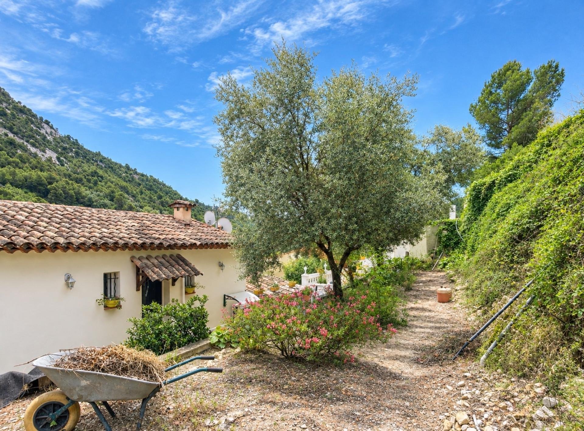 Maison à vendre, 111m², Tourrette-Levens