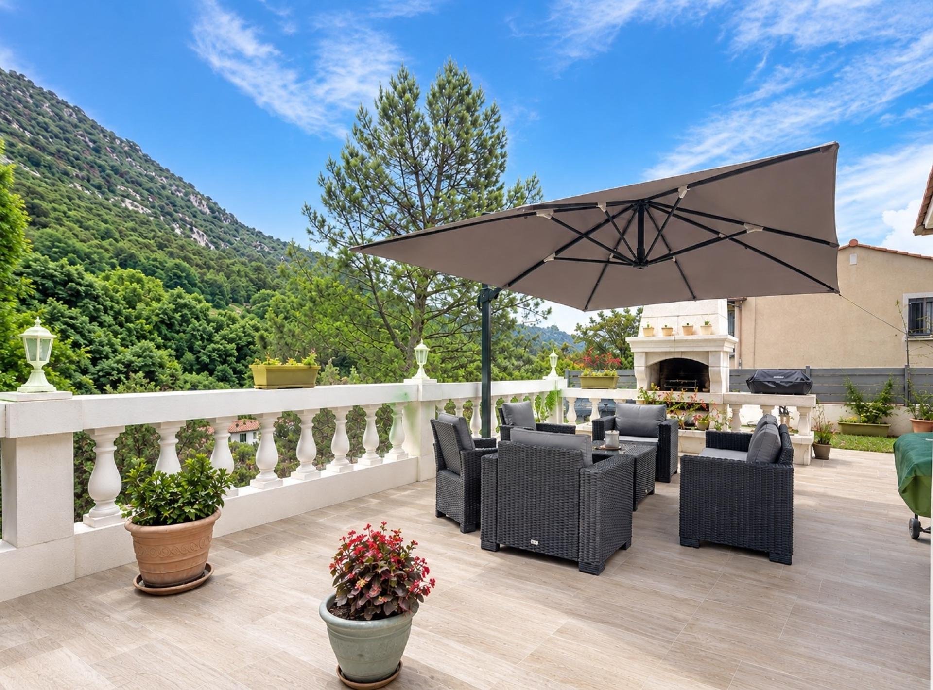Maison à vendre, 111m², Tourrette-Levens
