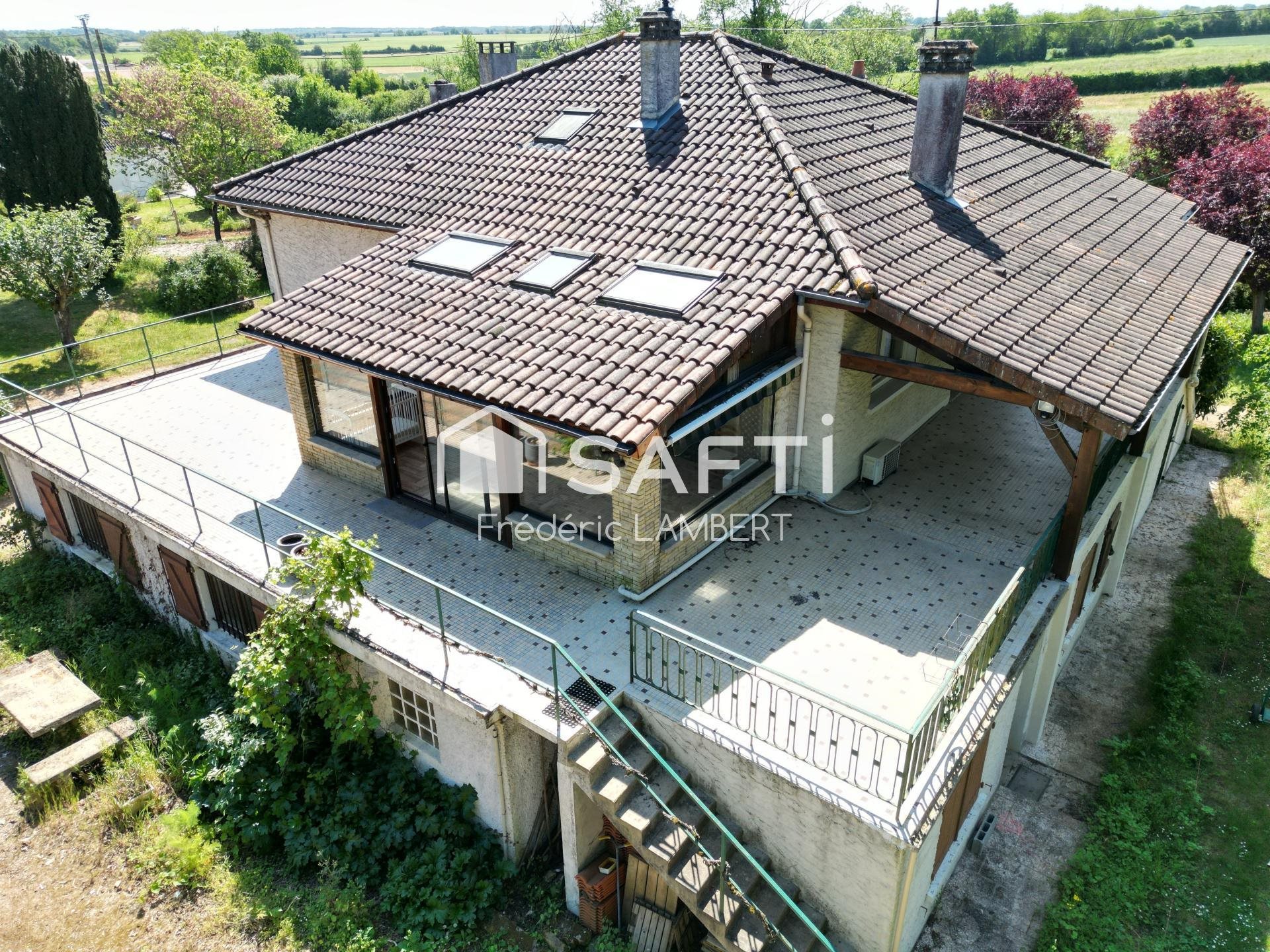 Maison à vendre, 219m², Château-Larcher