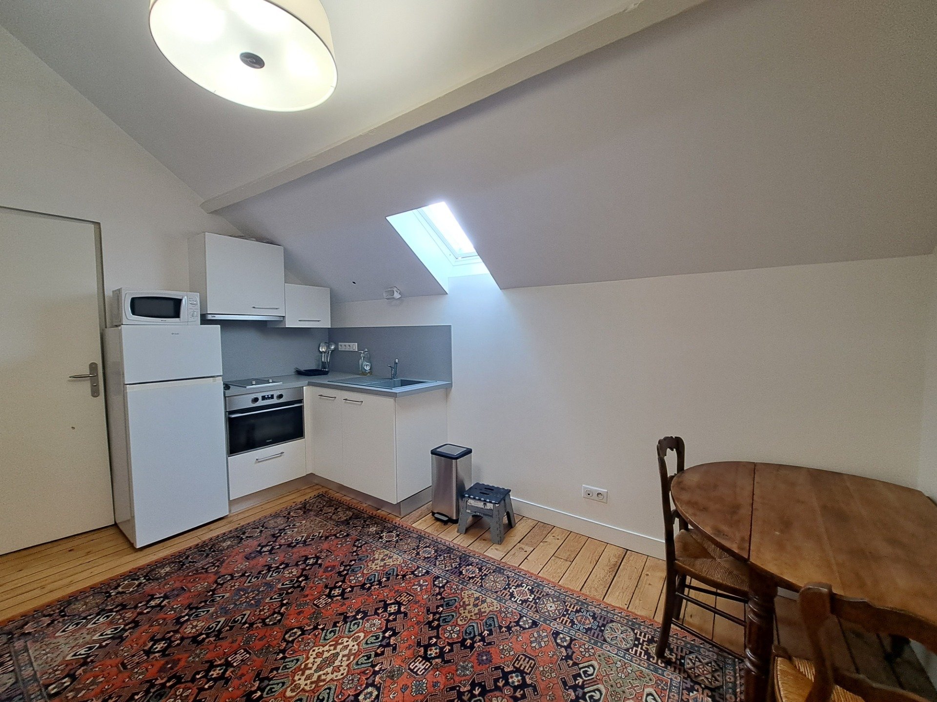 Appartement à louer, 25m², Belleu
