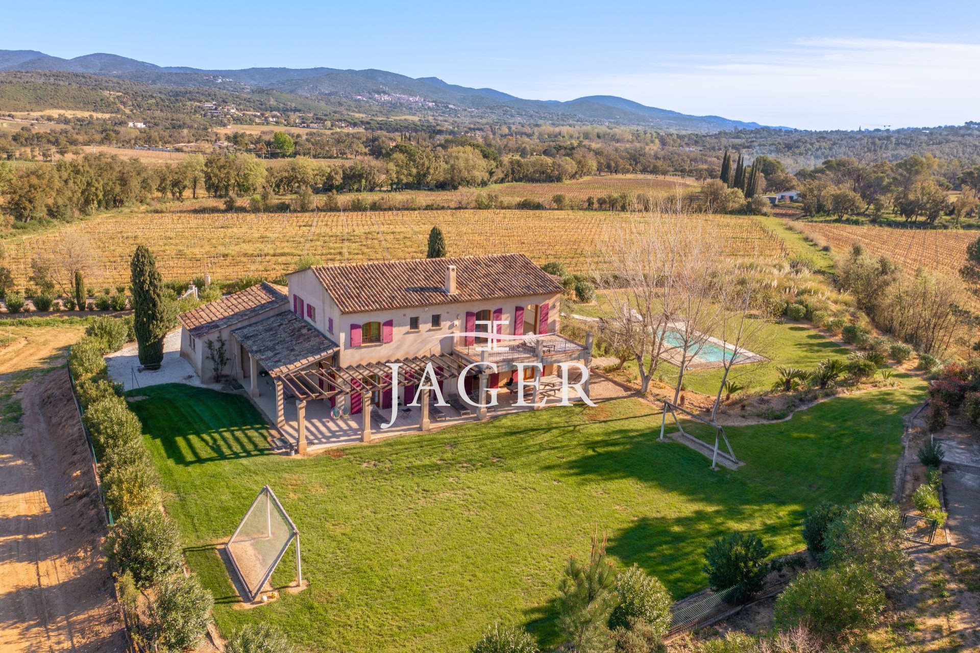 Maison à vendre, 250m², Cogolin