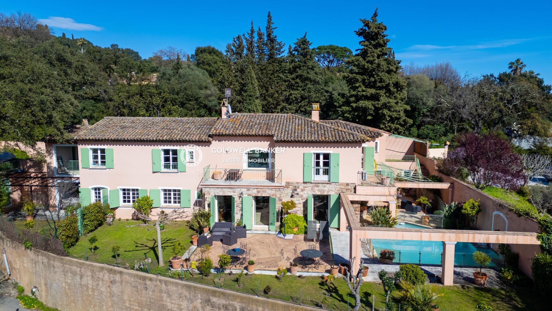 Maison à vendre, 350m², Grimaud