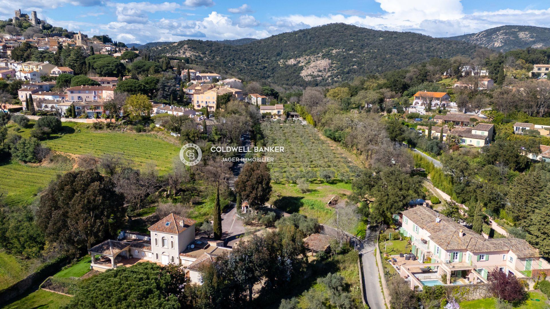 Maison à vendre, 350m², Grimaud