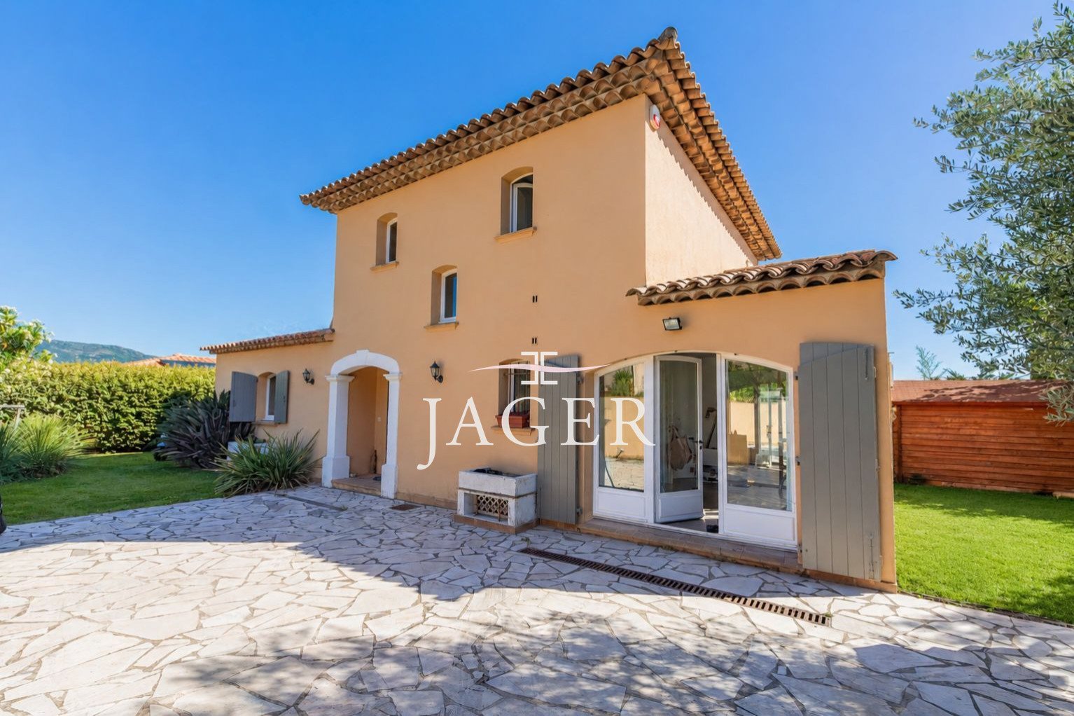 Maison à vendre, 130m², Cogolin