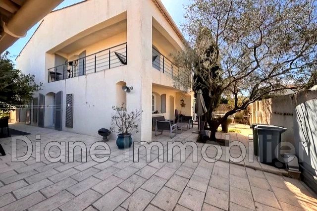 Maison à vendre, 152m², Nîmes