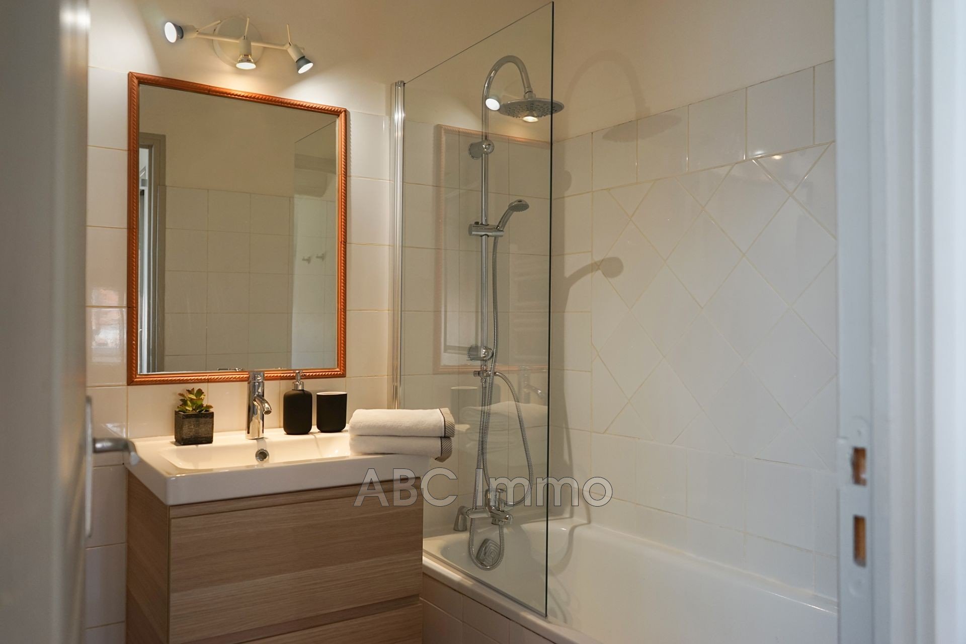 Appartement à louer, 46m², Aix-en-Provence