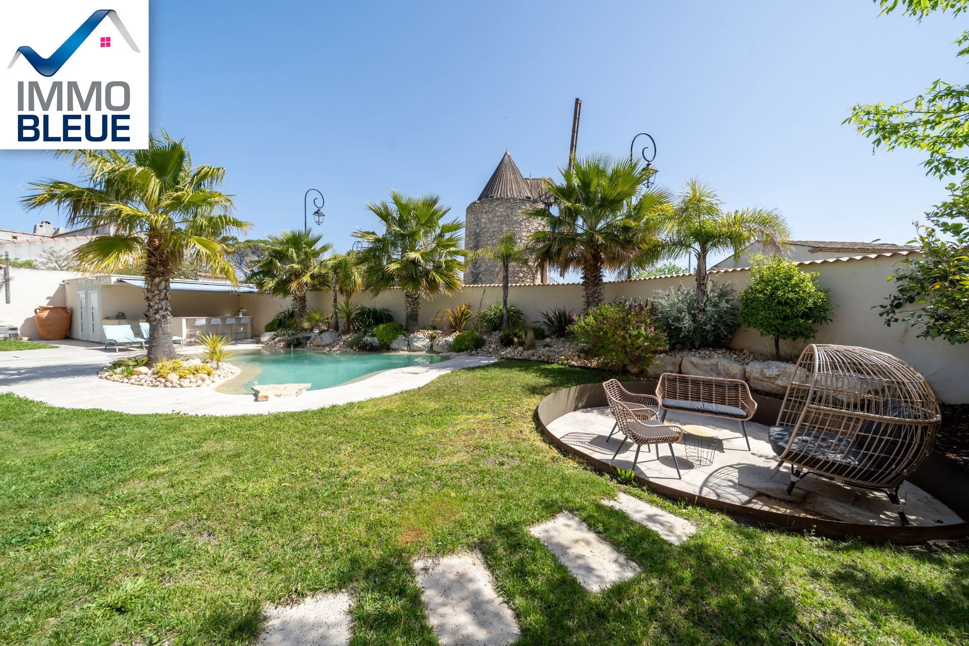 Maison à vendre, 270m², Saint-Mitre-les-Remparts