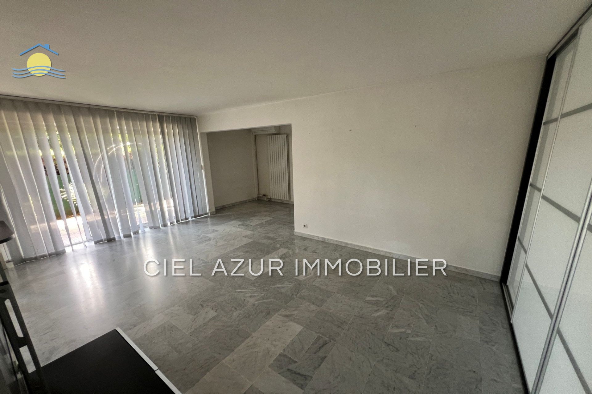 Appartement à louer, 58m², Antibes