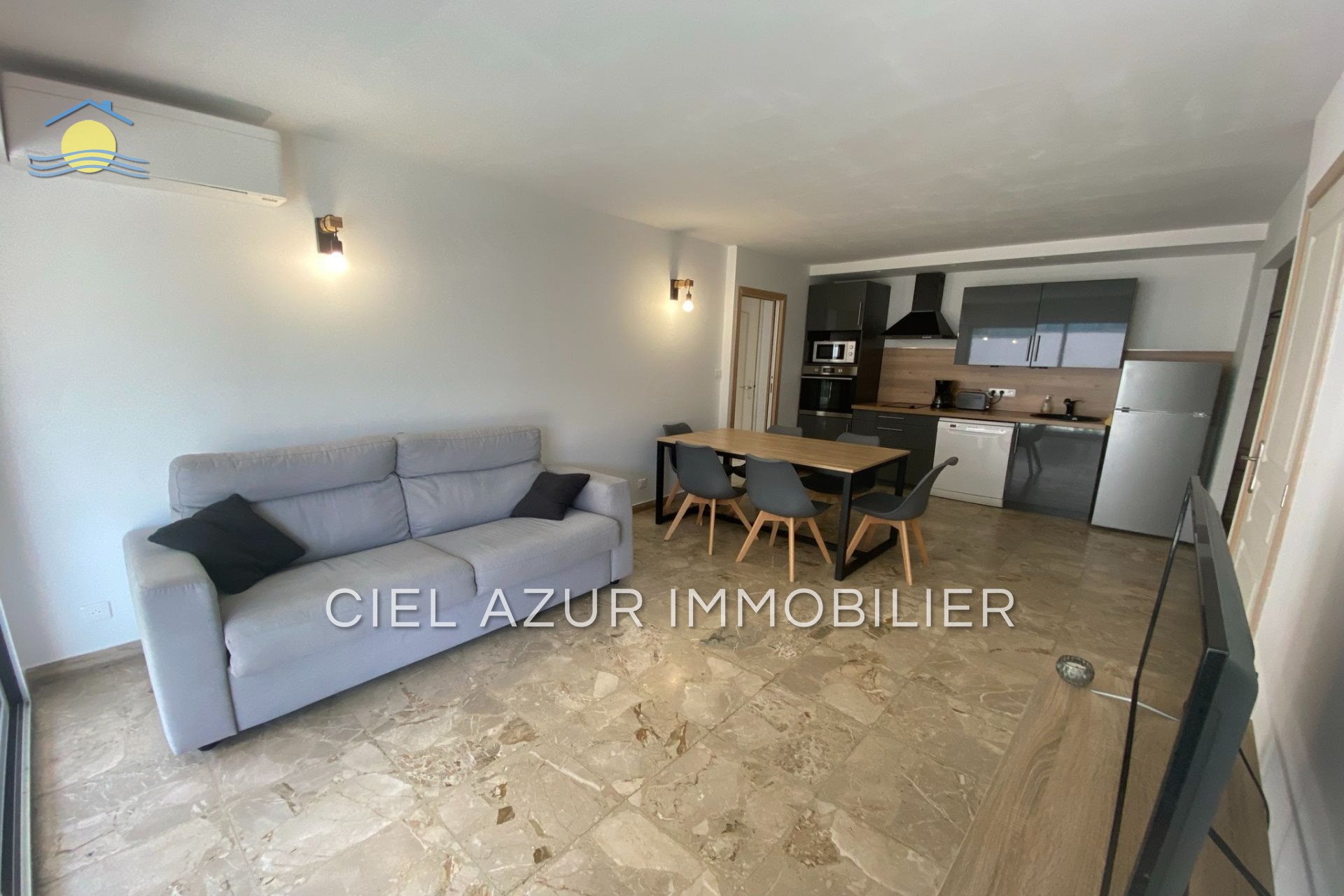 Appartement à louer, 50m², Antibes