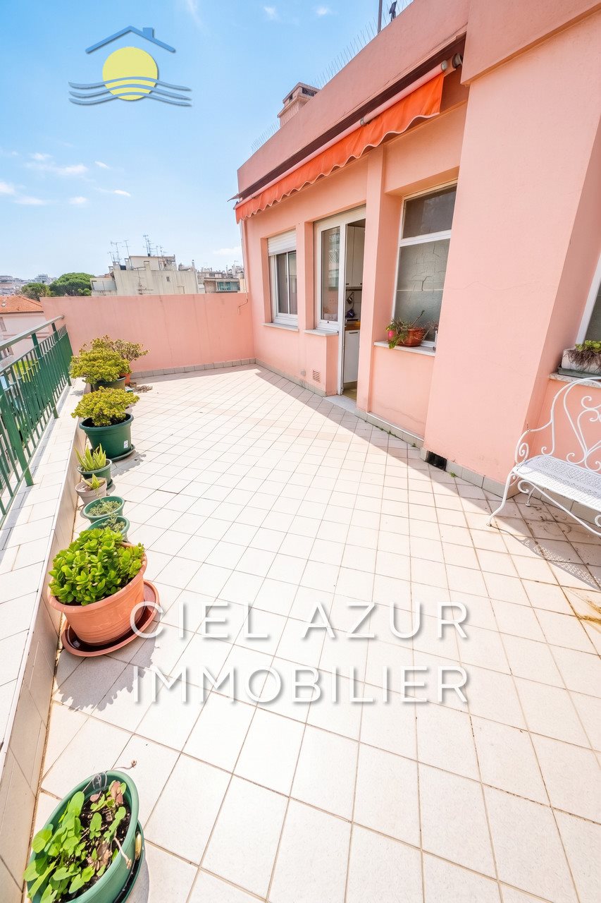 Appartement à louer, 54m², Juan-les-Pins