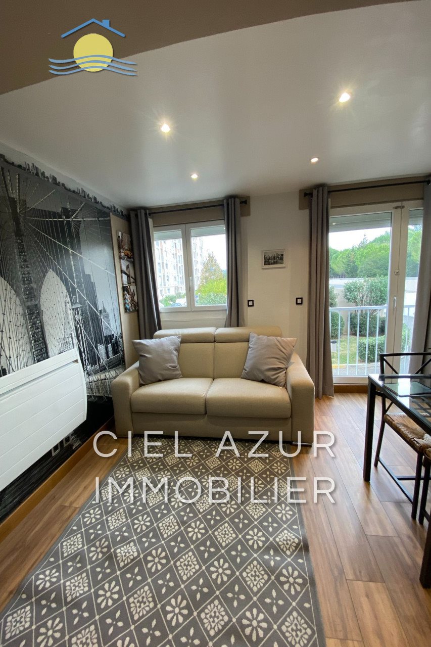 Appartement à louer, 20m², Juan-les-Pins