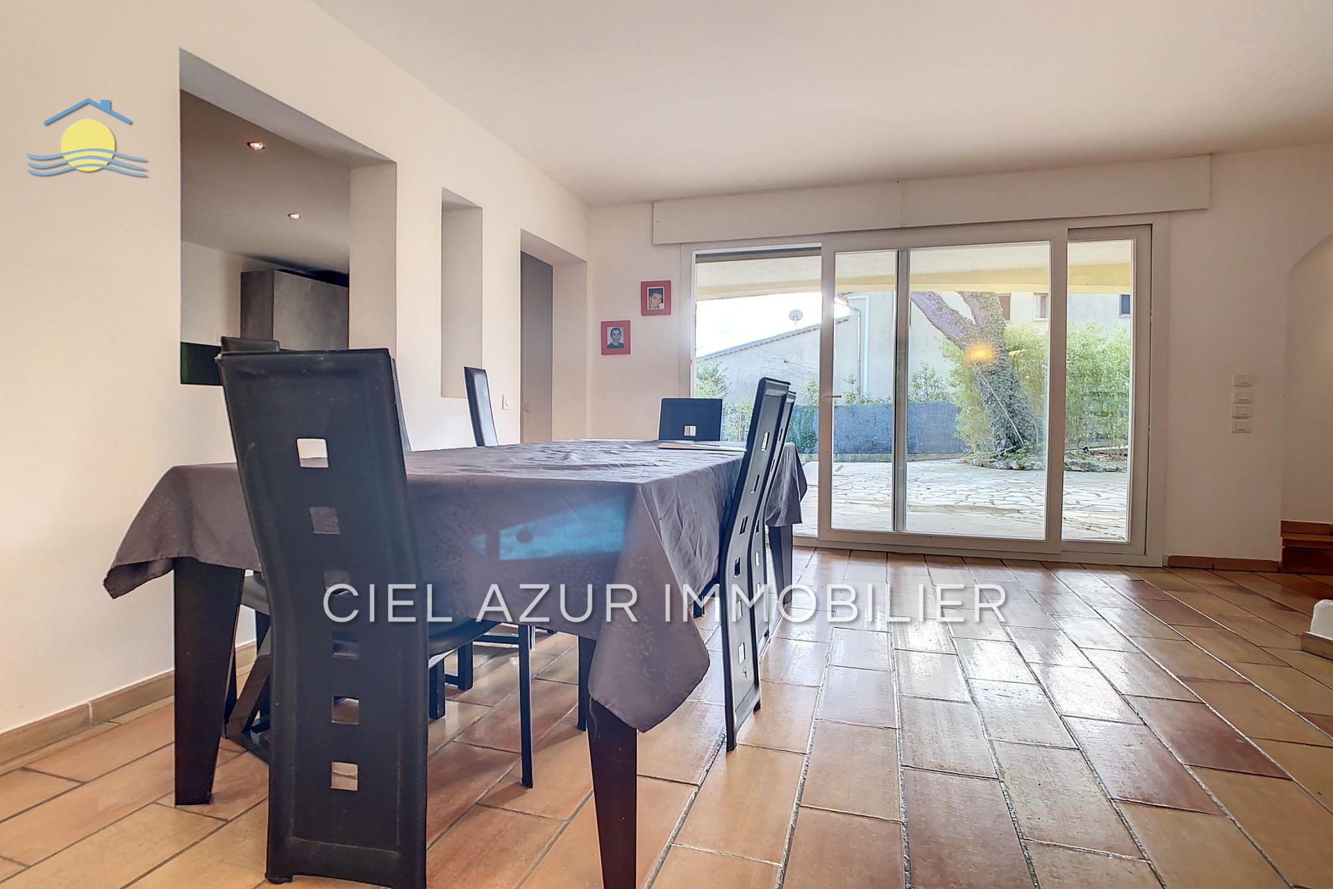 Maison à vendre, 211m², Mougins