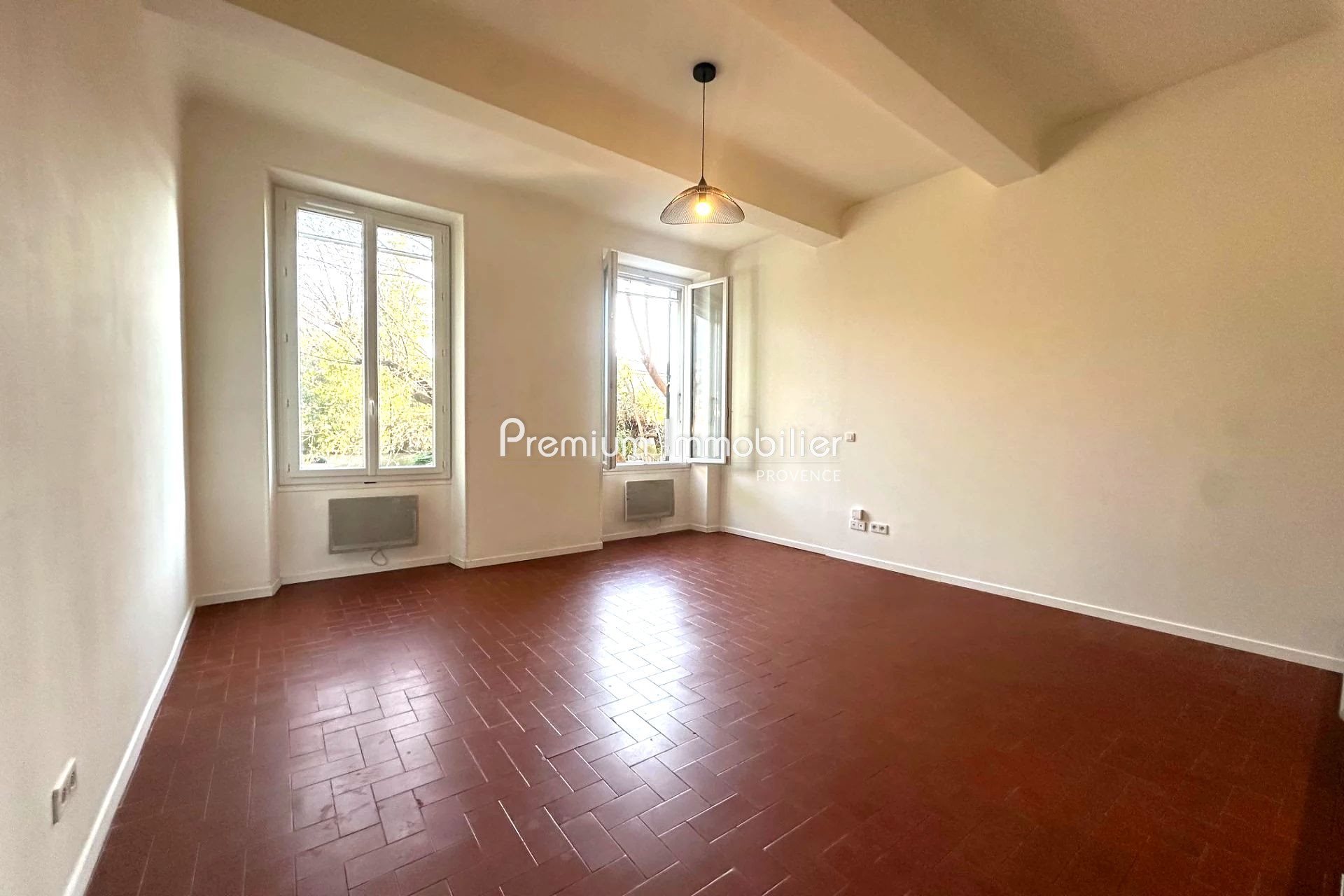 Appartement à vendre, 55m², Le Puy-Sainte-Réparade