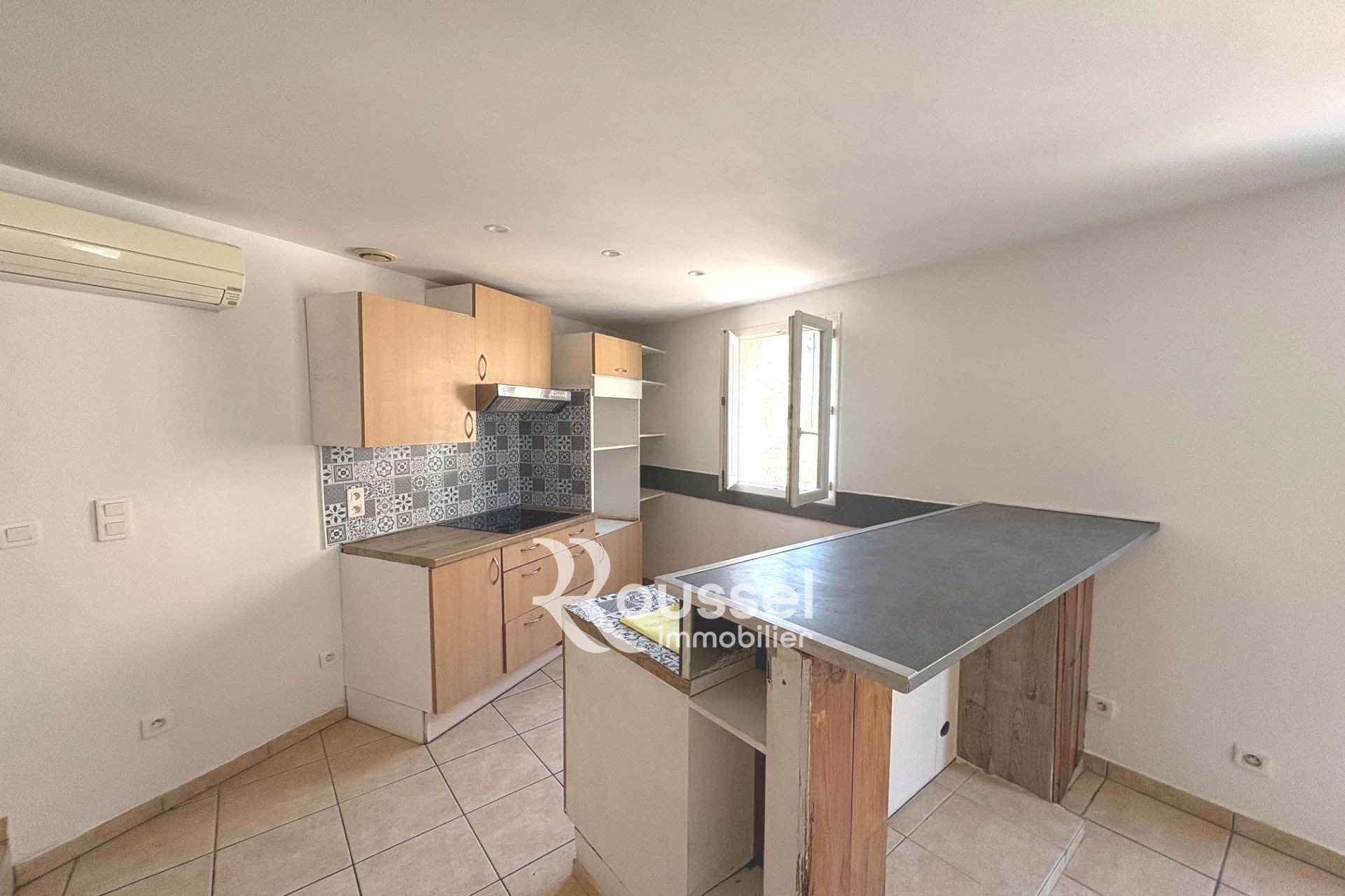 Appartement à louer, 60m², Montbazin