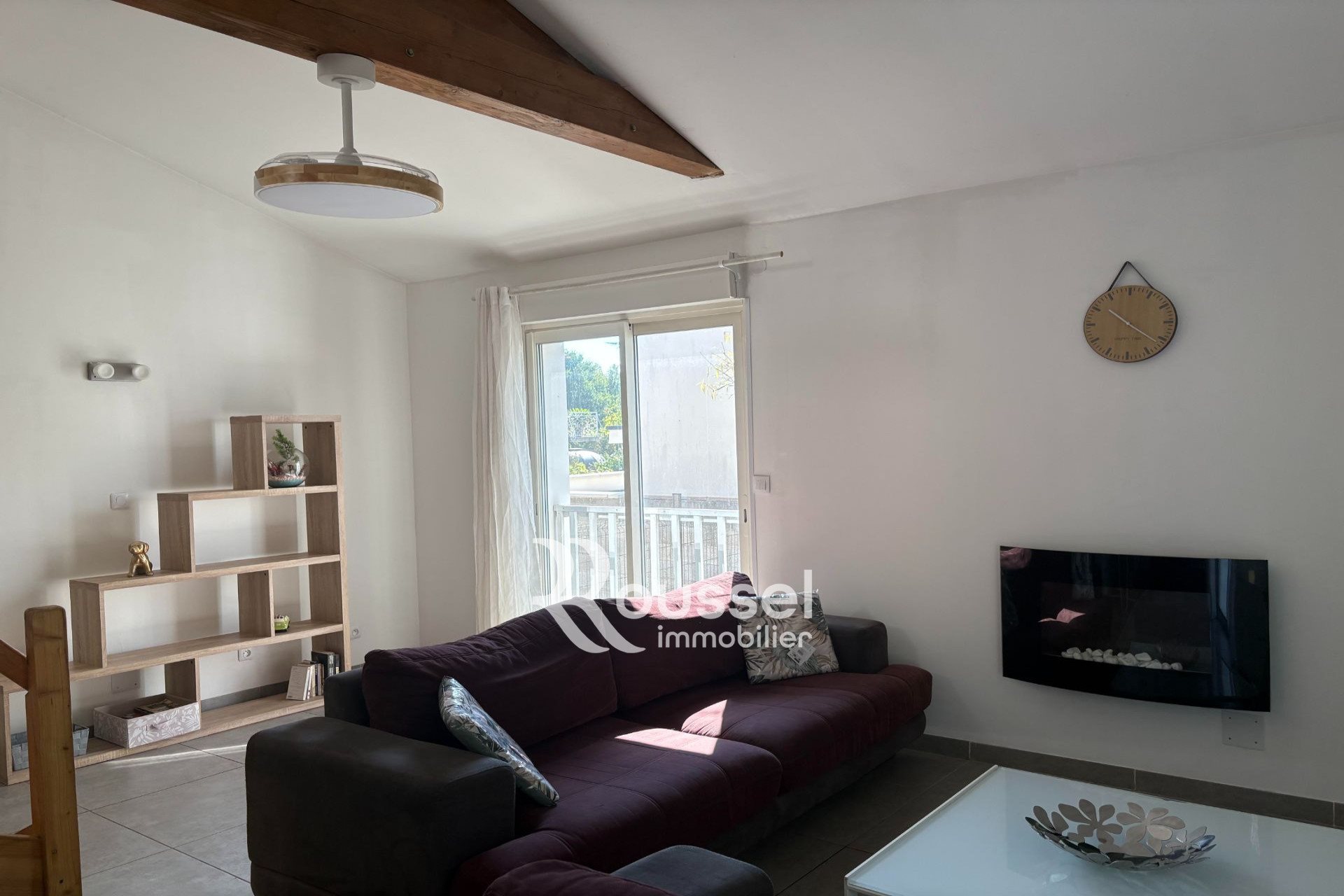 Maison à louer, 77m², Cournonsec