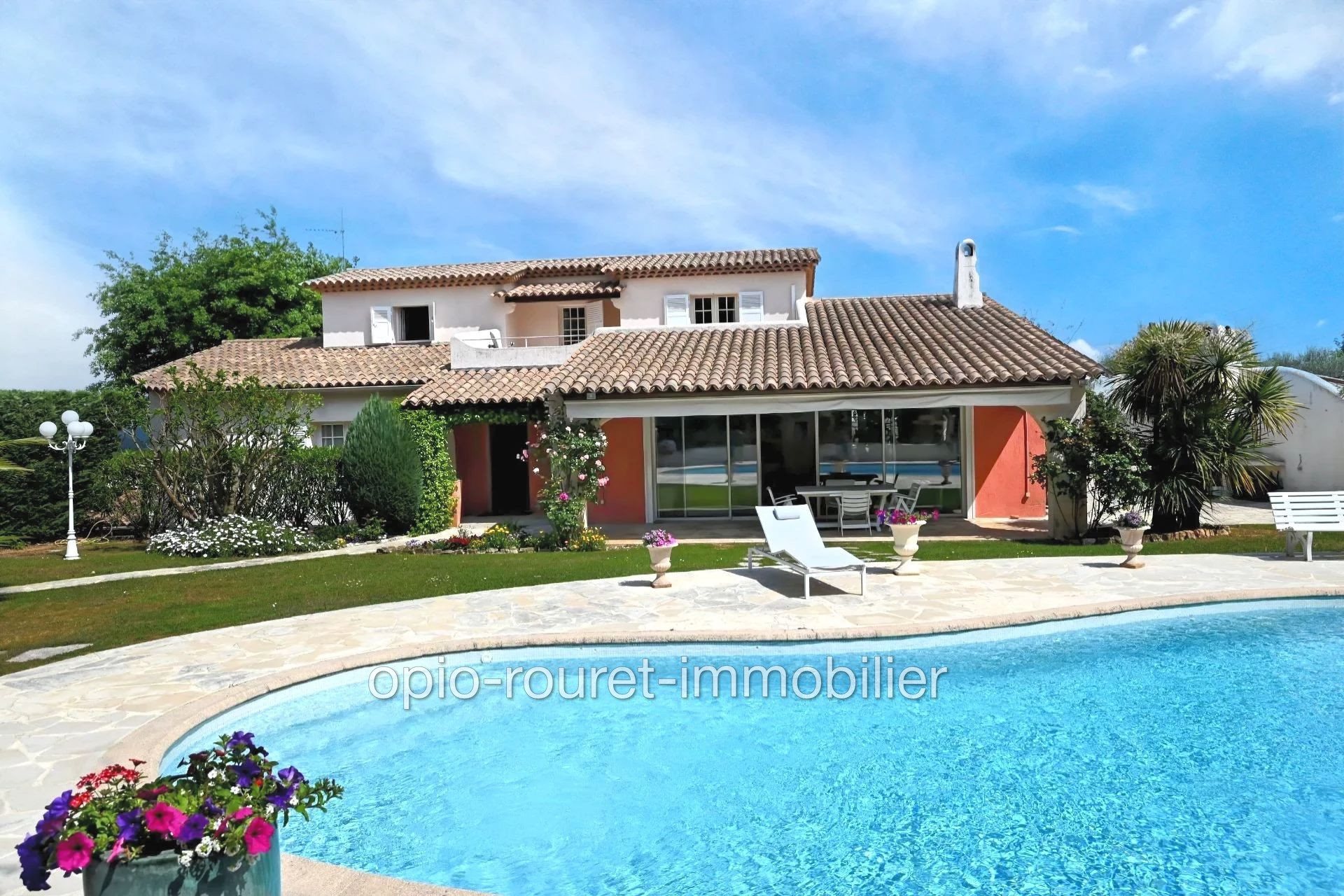 Maison à vendre, 301m², Le Rouret