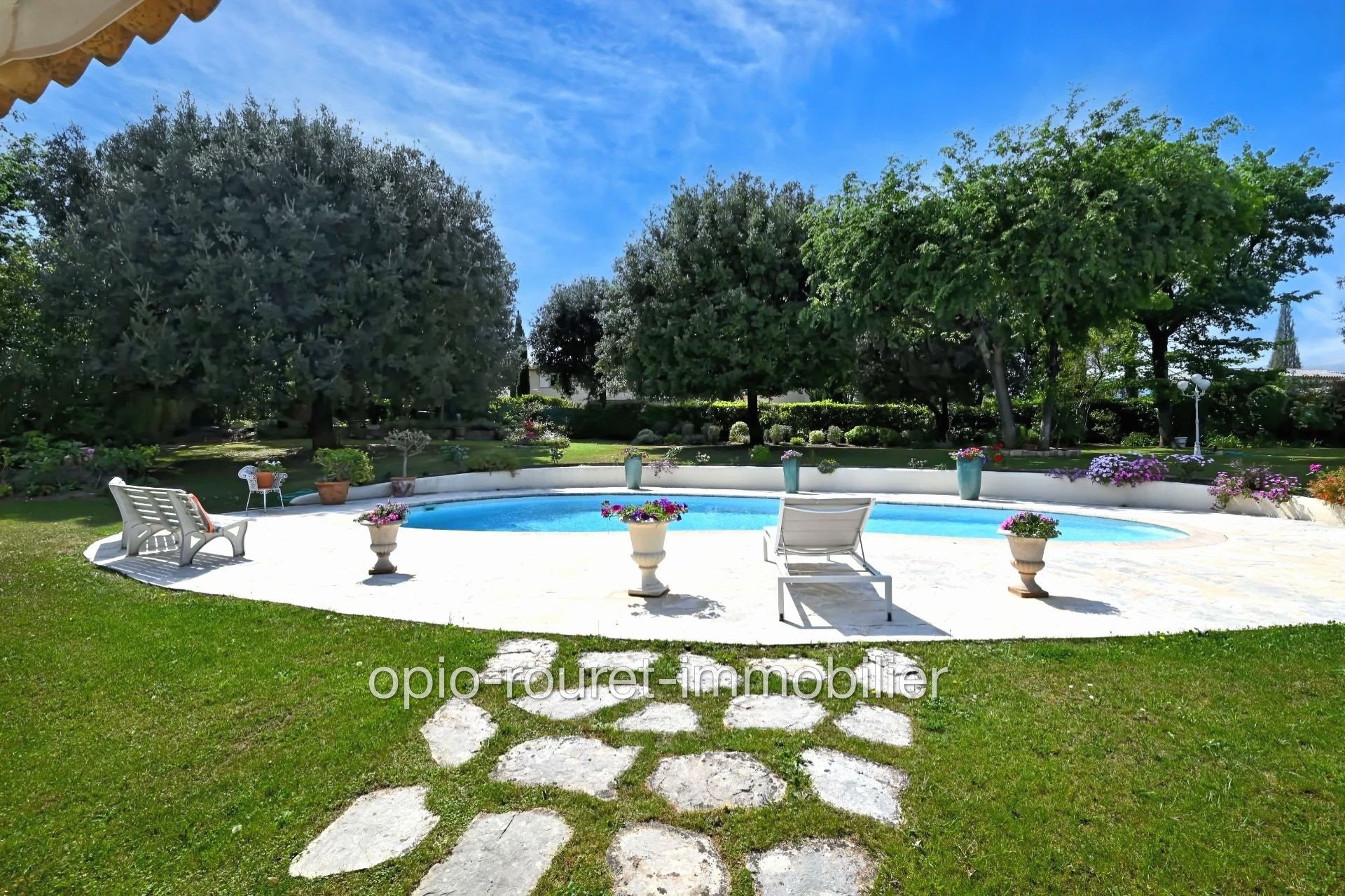 Maison à vendre, 301m², Le Rouret