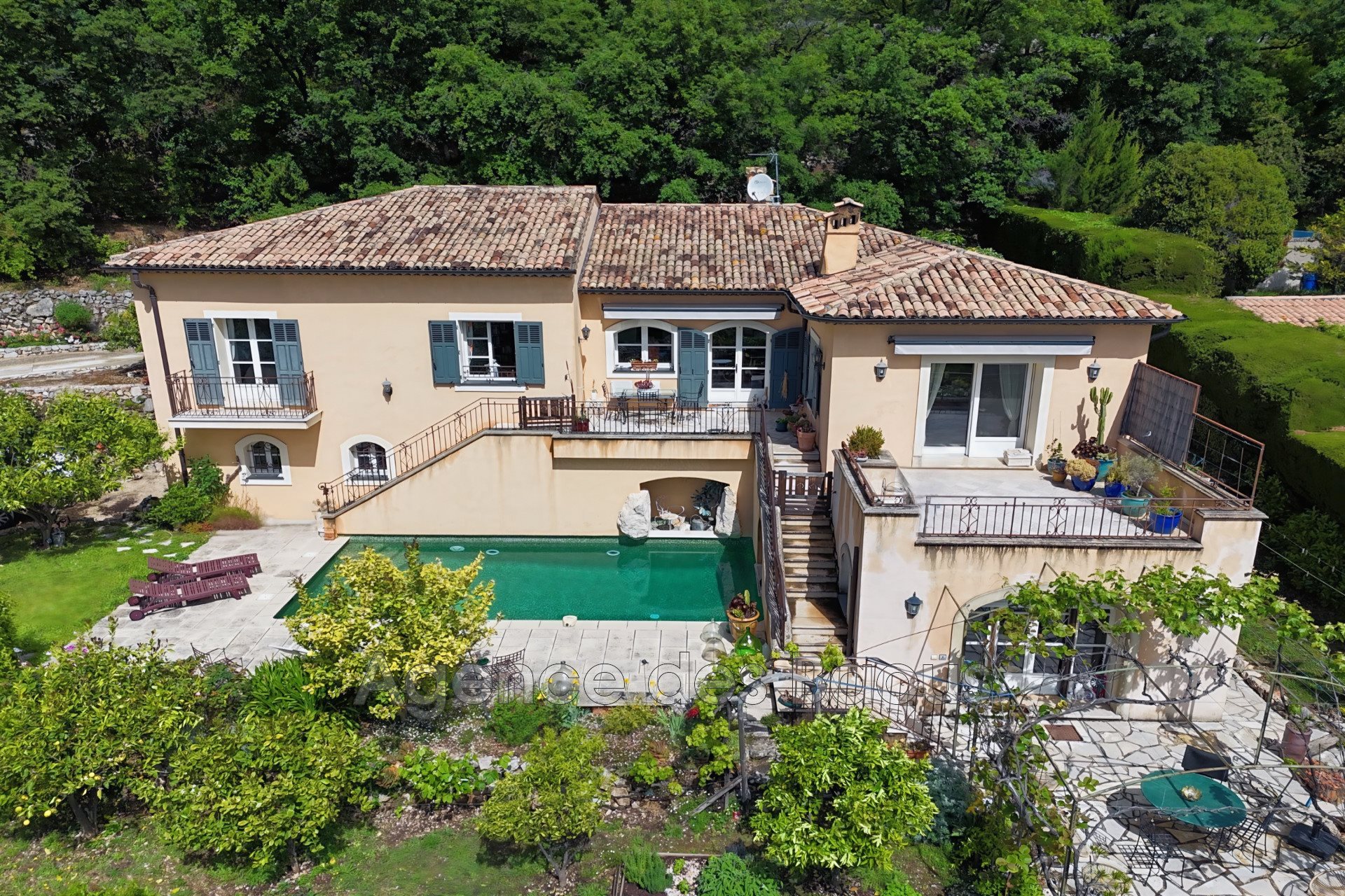 Maison à vendre, 254m², Saint-Jeannet