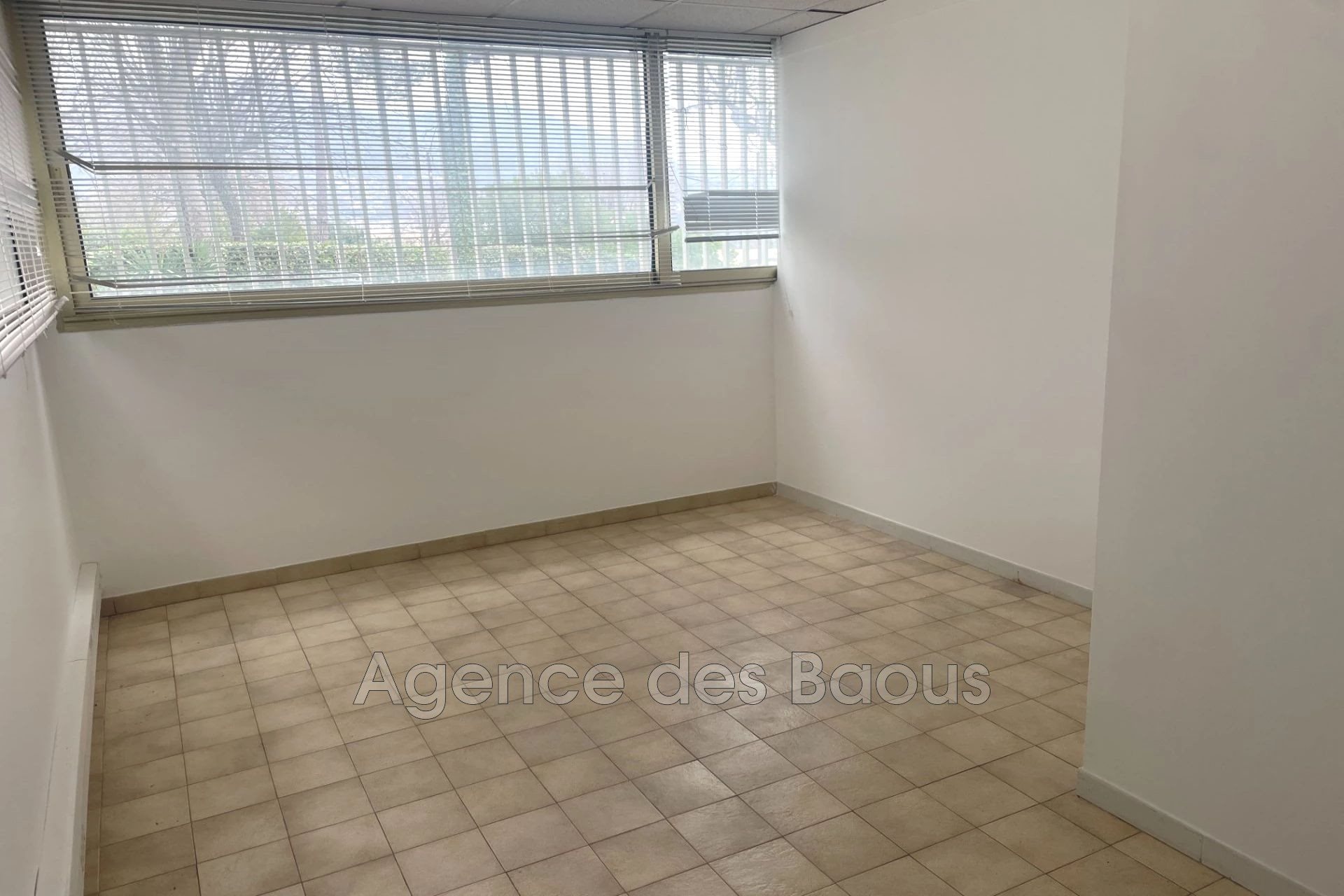 Maison à louer, 80m², La Gaude