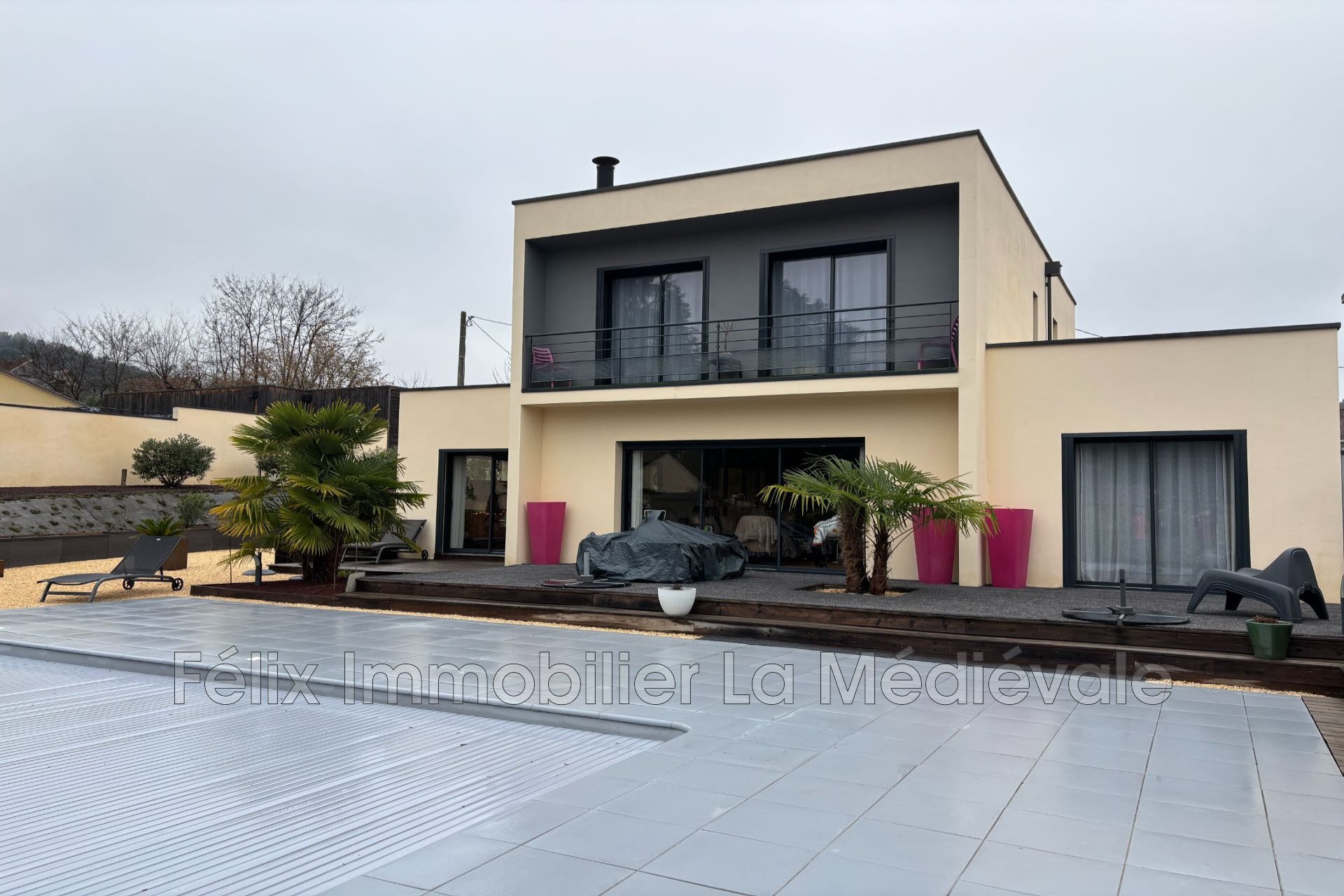 Maison à vendre, 236m², Sarlat-la-Canéda
