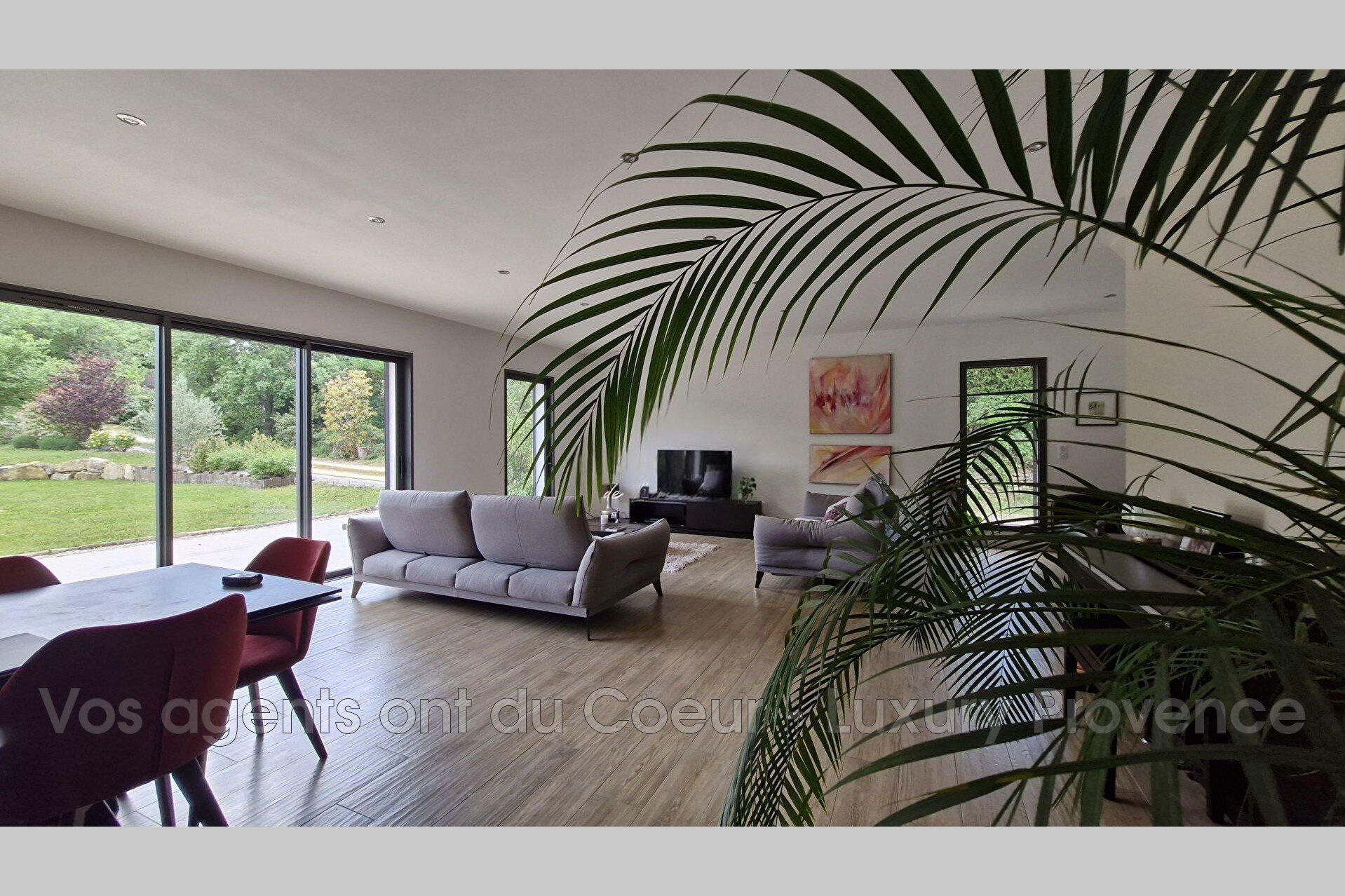 Maison à vendre, 231m², Peynier