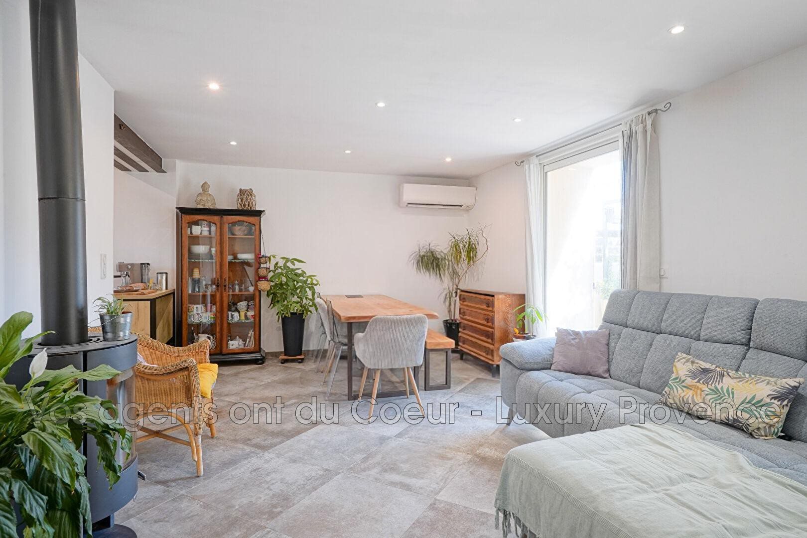 Maison à vendre, 88m², Mimet
