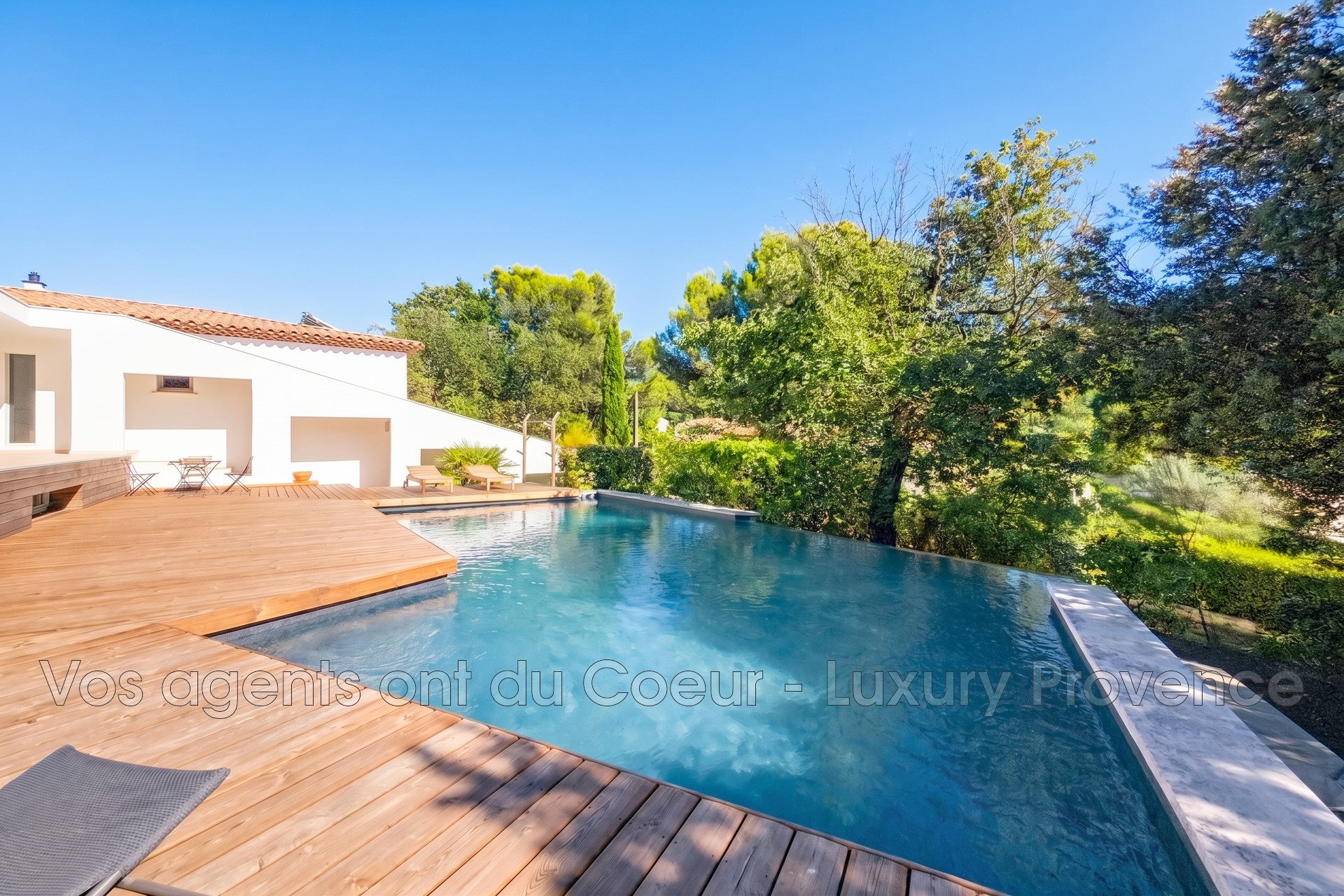Maison à vendre, 195m², Mimet
