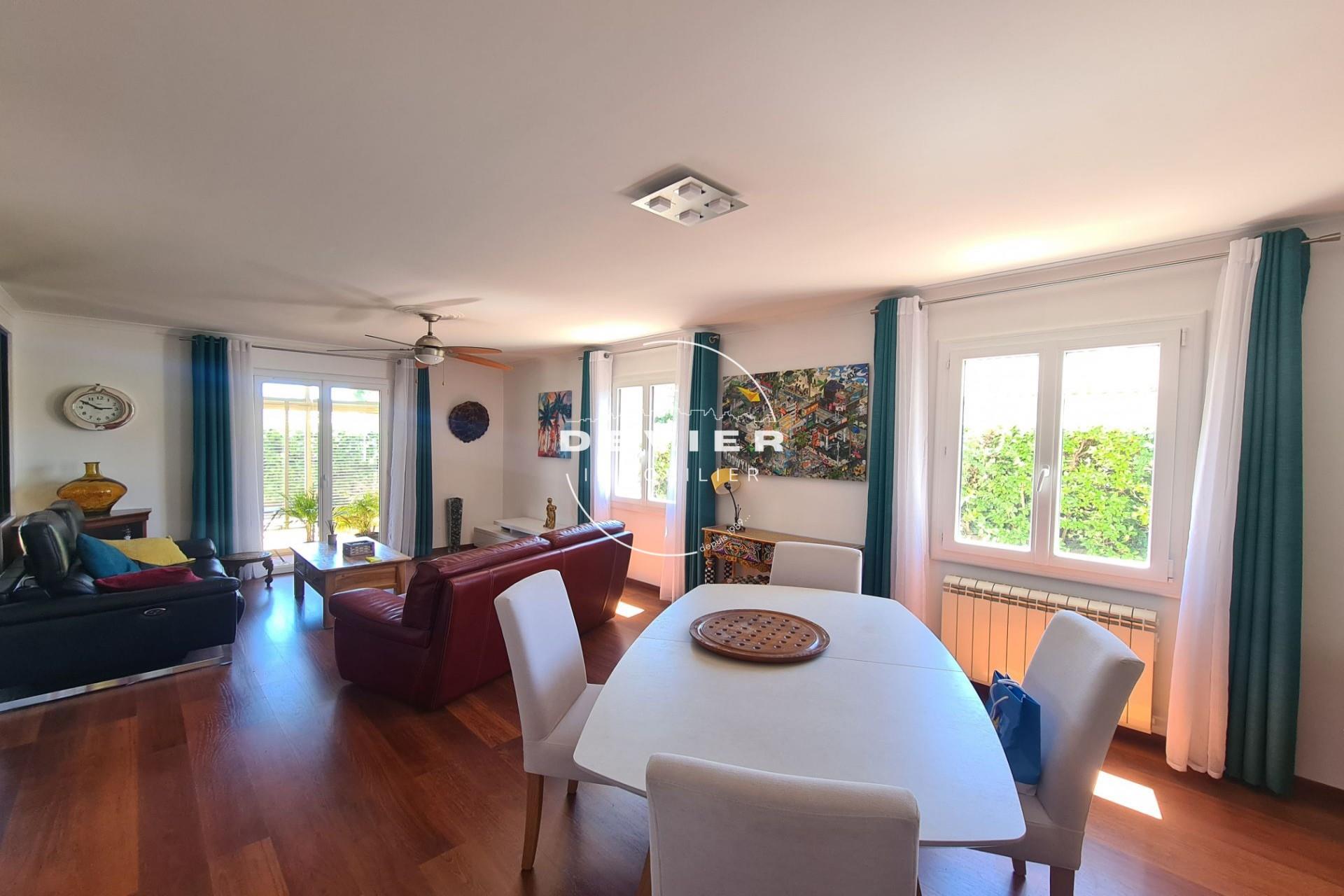 Maison à vendre, 100m², Castries