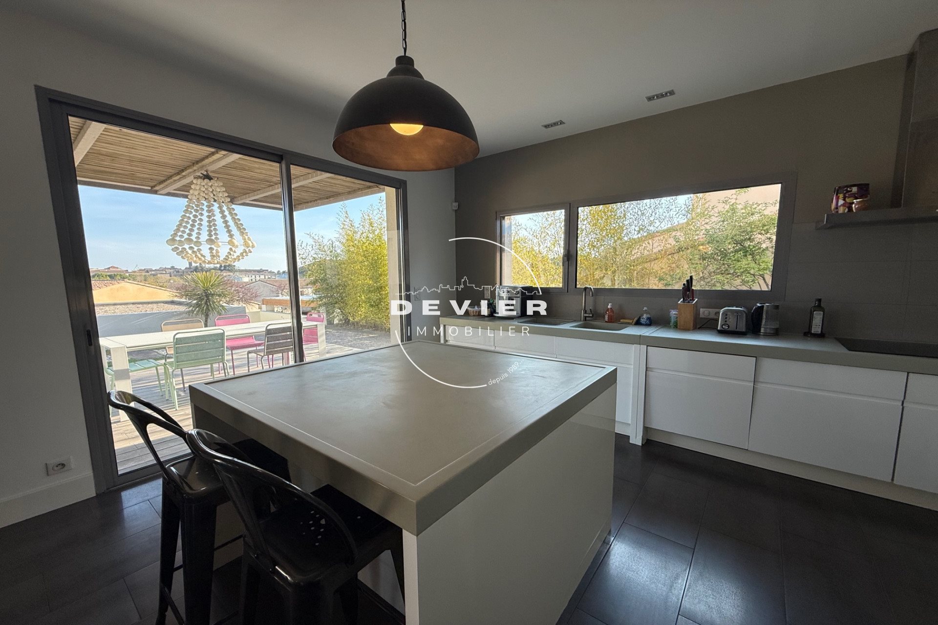 Maison à vendre, 170m², Saint-Geniès-des-Mourgues
