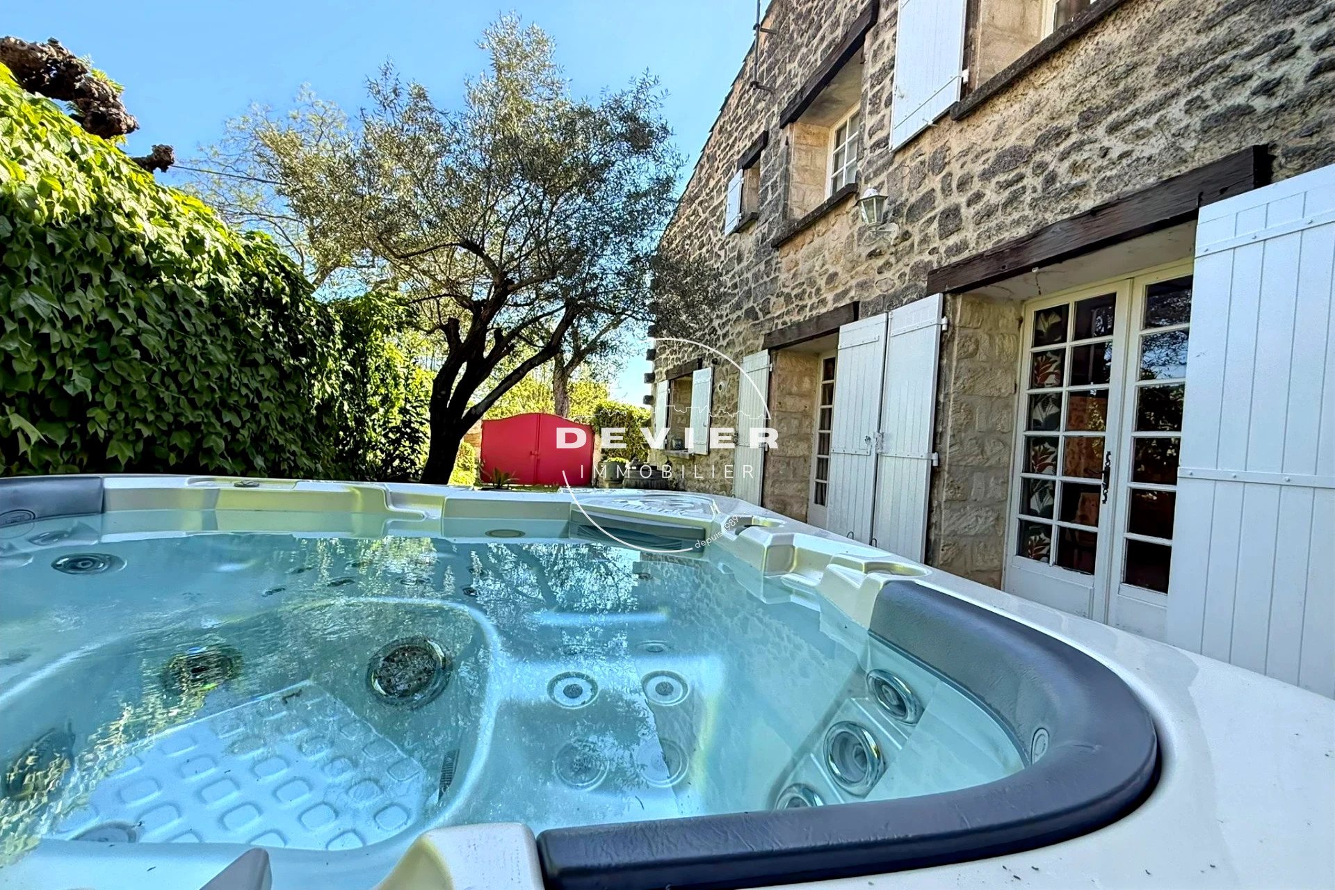 Maison à vendre, 140m², Saint-Geniès-des-Mourgues
