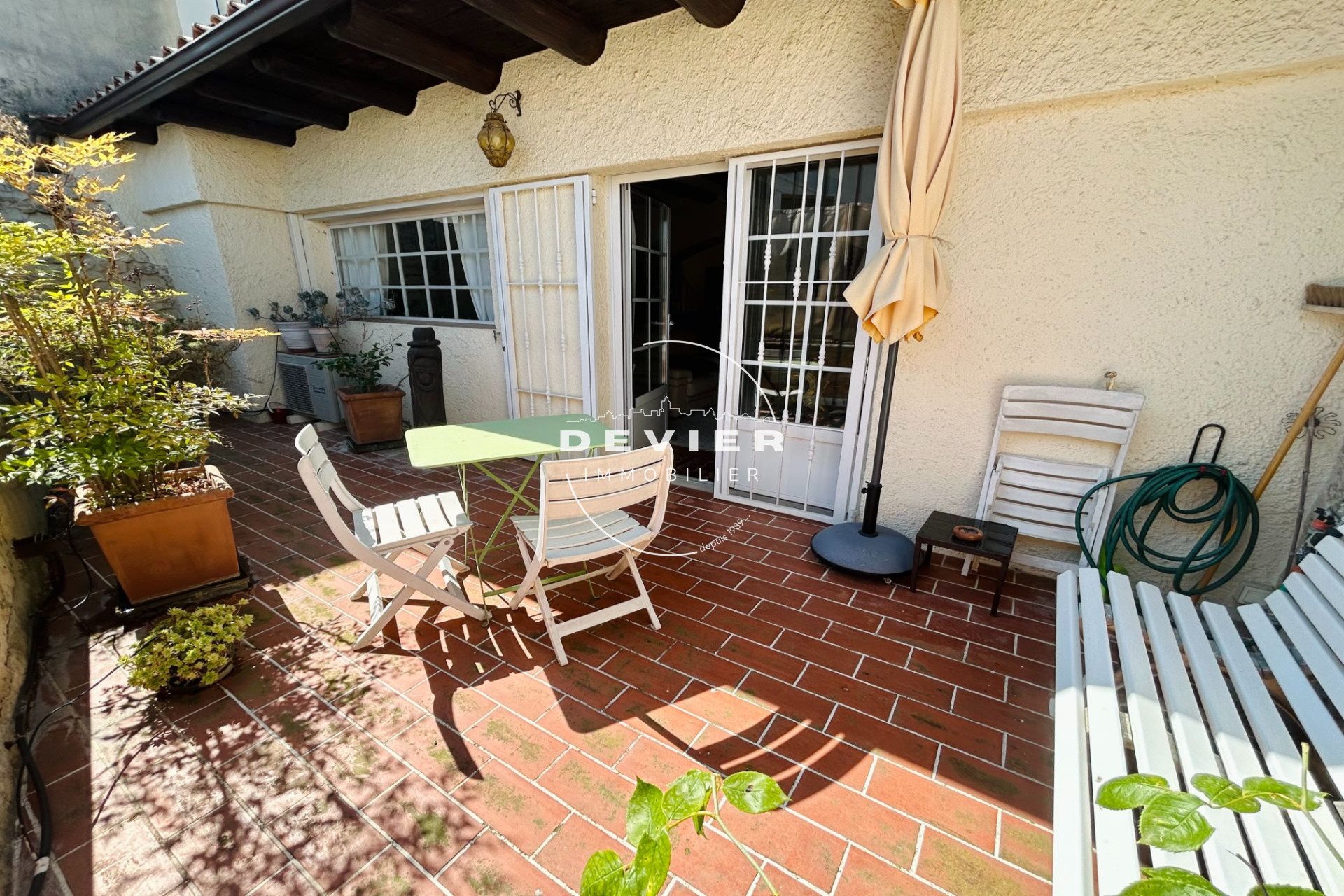 Maison à vendre, 130m², Saint-Geniès-des-Mourgues