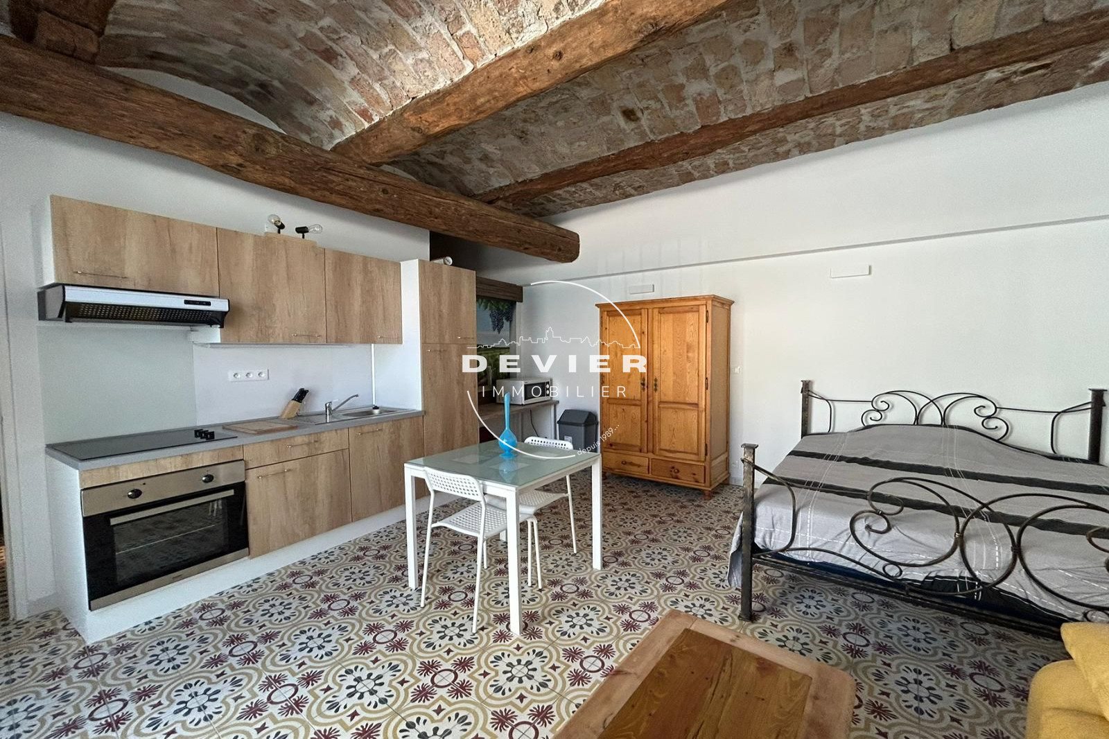 Appartement à louer, 35m², Saint-Geniès-des-Mourgues