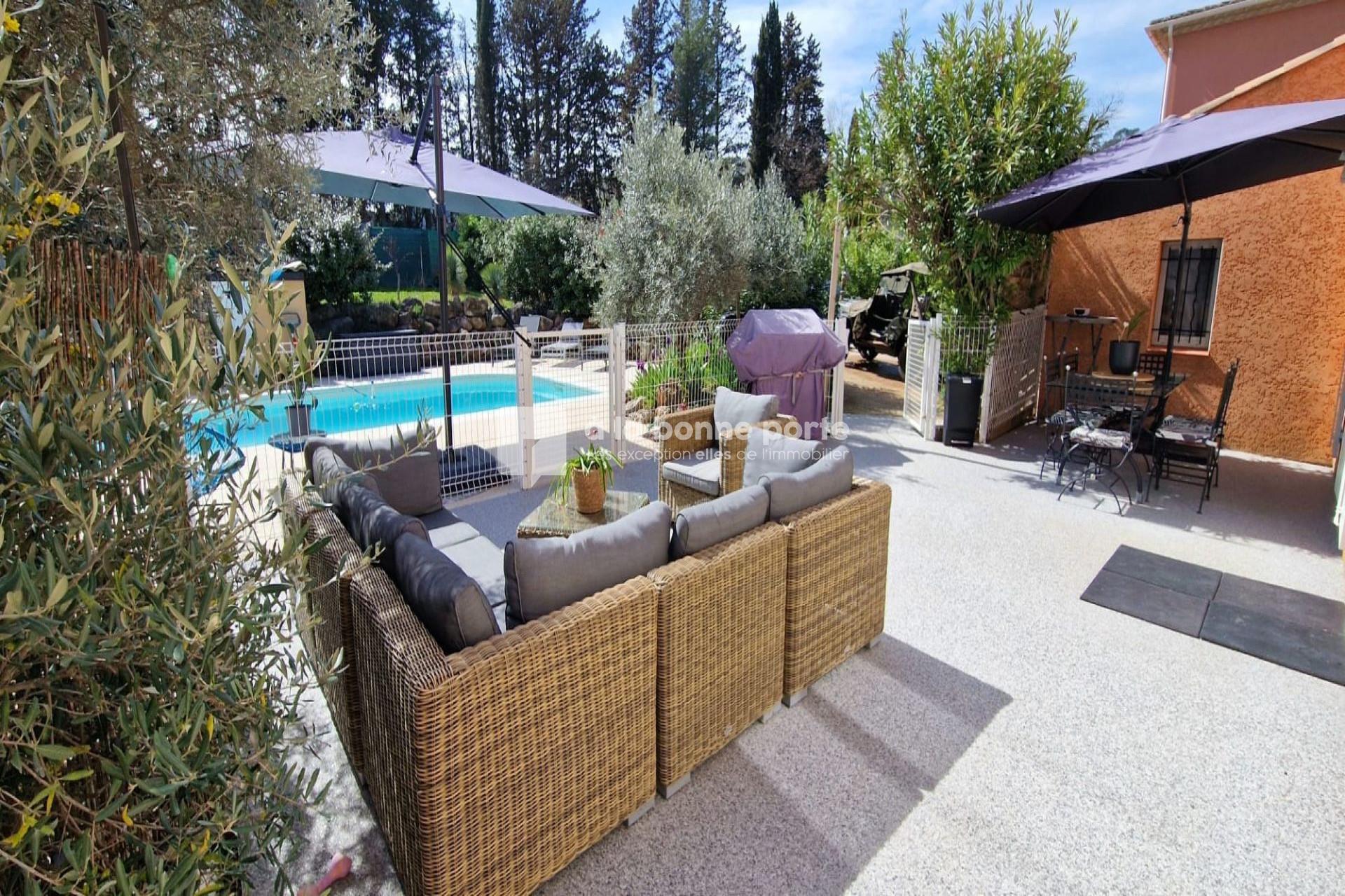 Maison à vendre, 156m², Taradeau