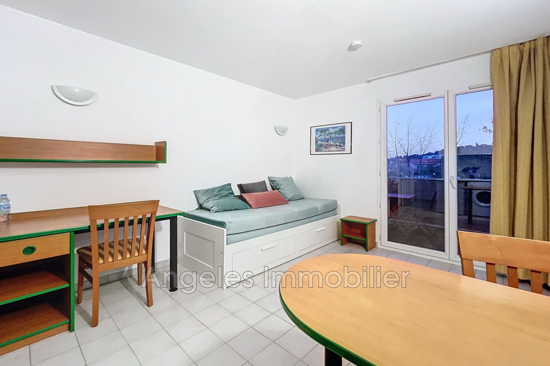 Appartement à louer, 19m², Valbonne