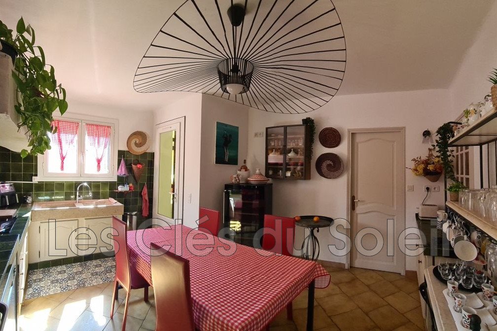 Maison à louer, 134m², Saint-Cyr-sur-Mer