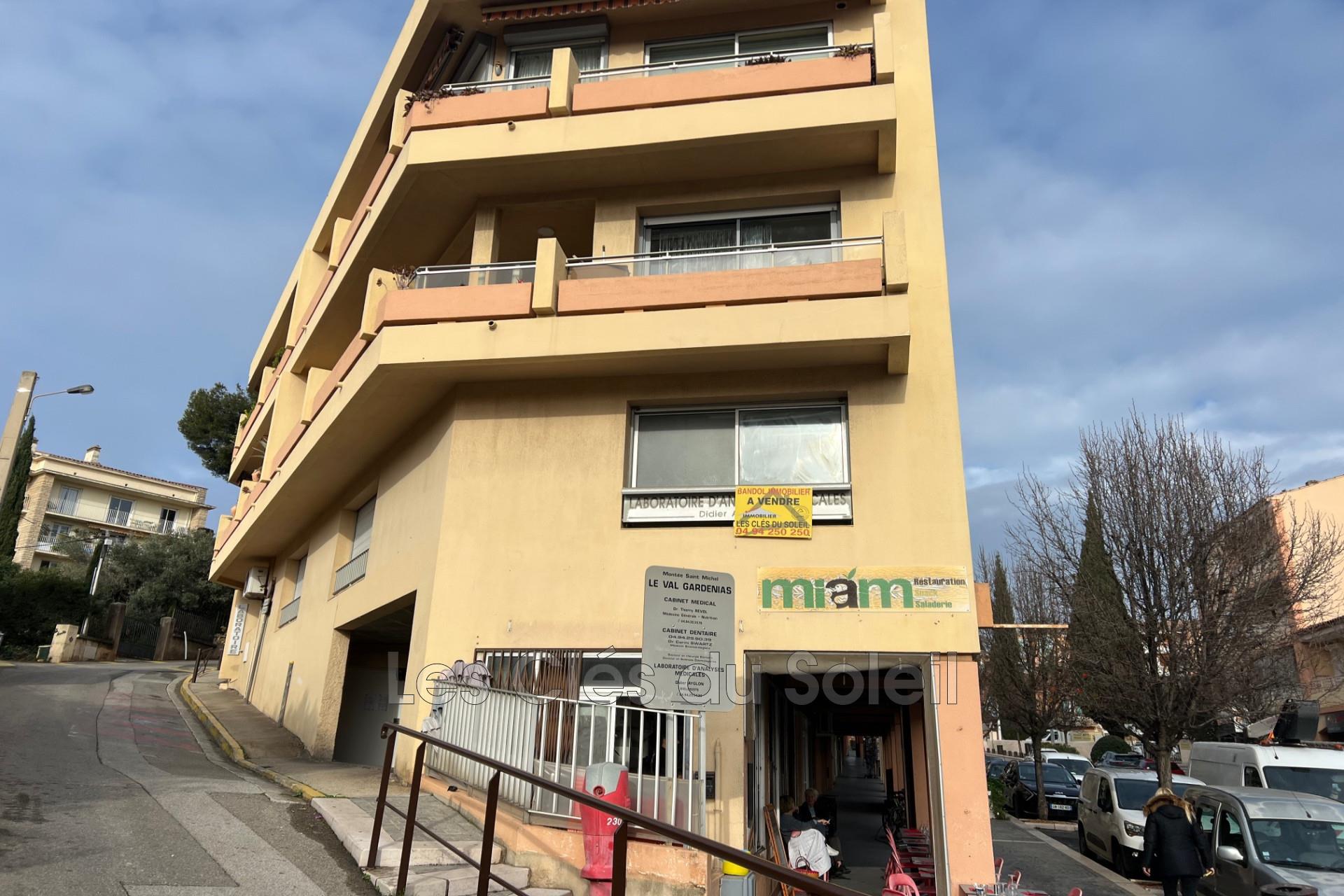 Maison à vendre, NaNm², Bandol