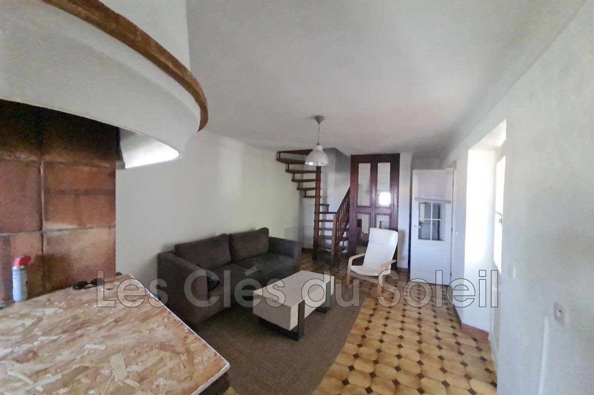 Maison à louer, 51m², Saint-Cyr-sur-Mer