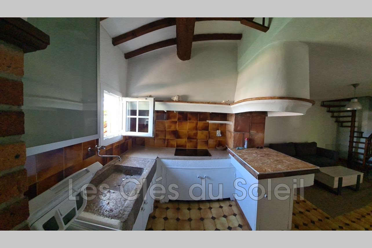 Maison à louer, 51m², Saint-Cyr-sur-Mer