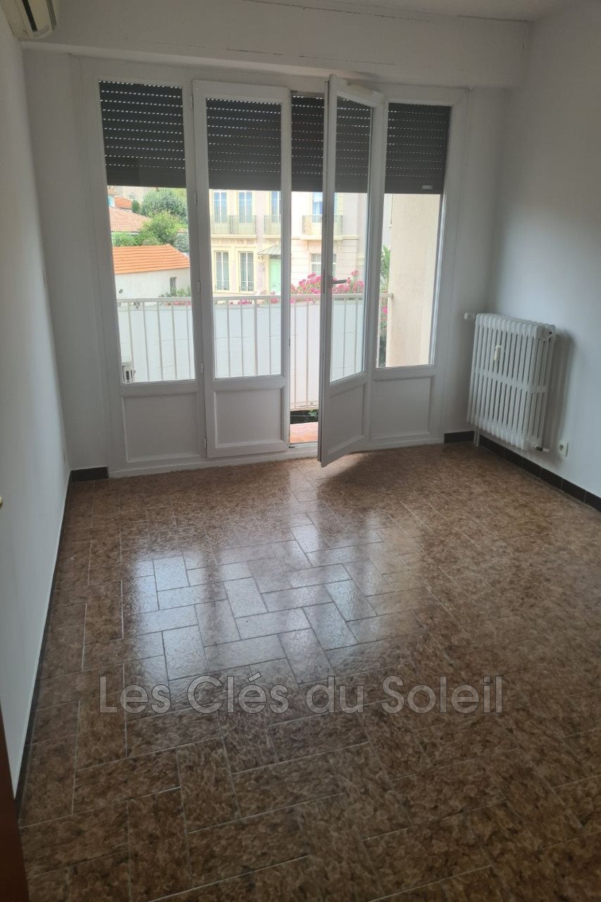 Appartement à louer, 81m², Bandol