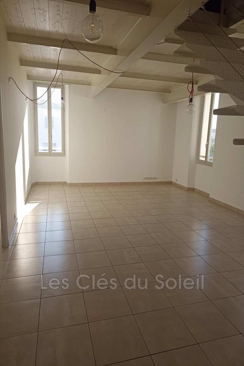 Appartement à louer, 74m², Bandol